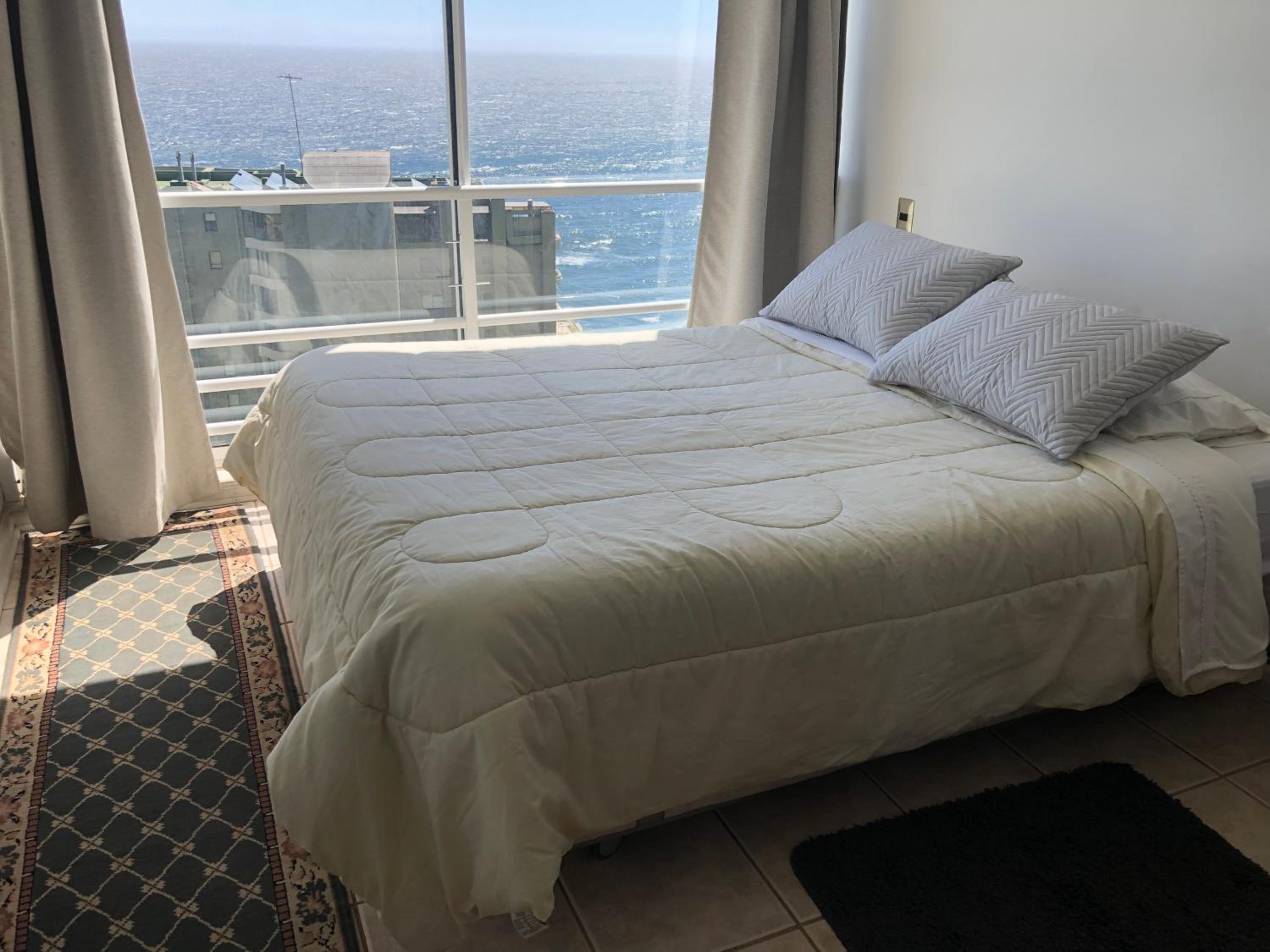 Studio luminoso, acogedor, maravillosa vista al mar primera línea la mejor ubicación de Reñaca y playas