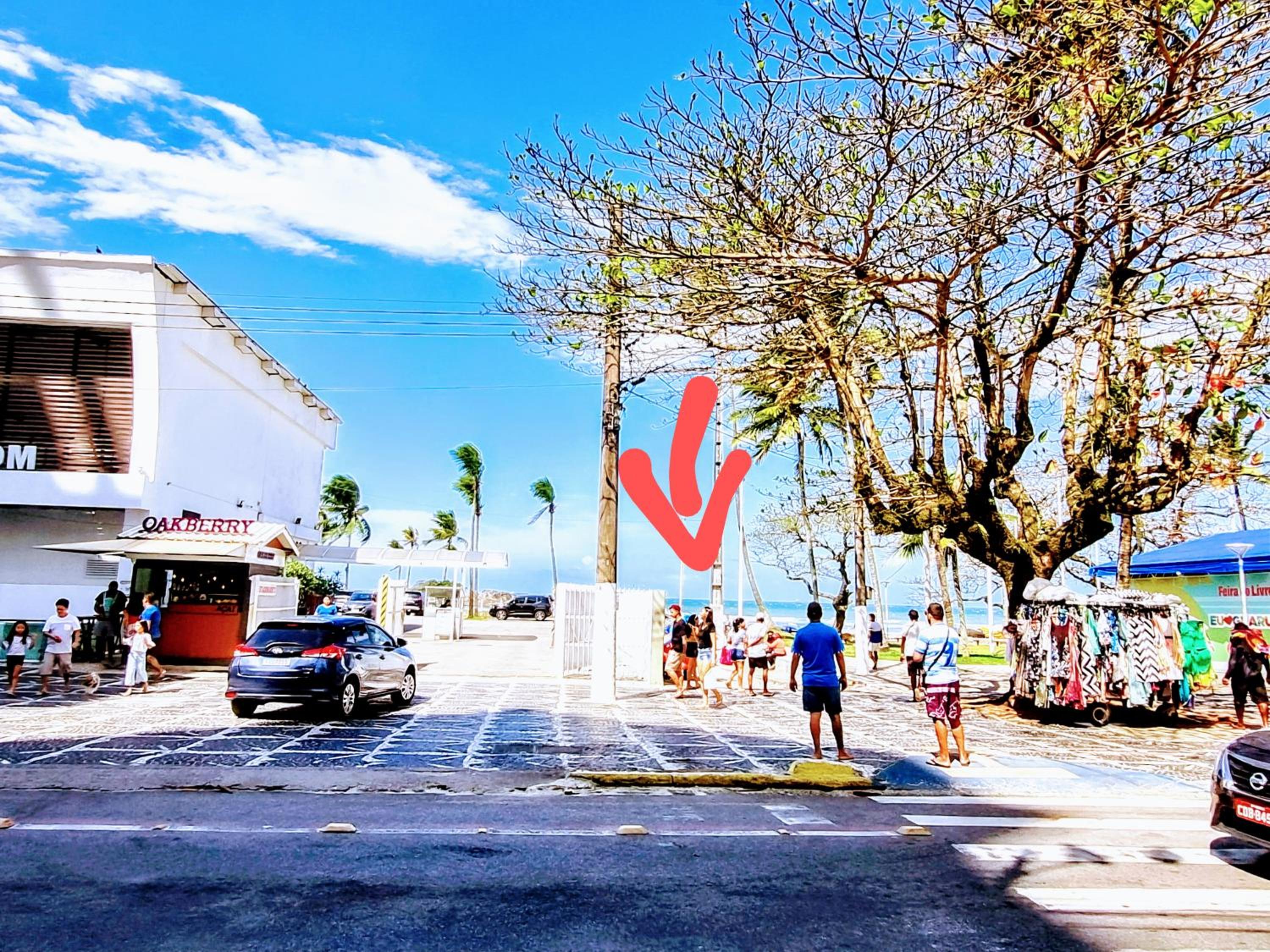 AP 2 vagas varanda gourmet e a 170 m da praia
