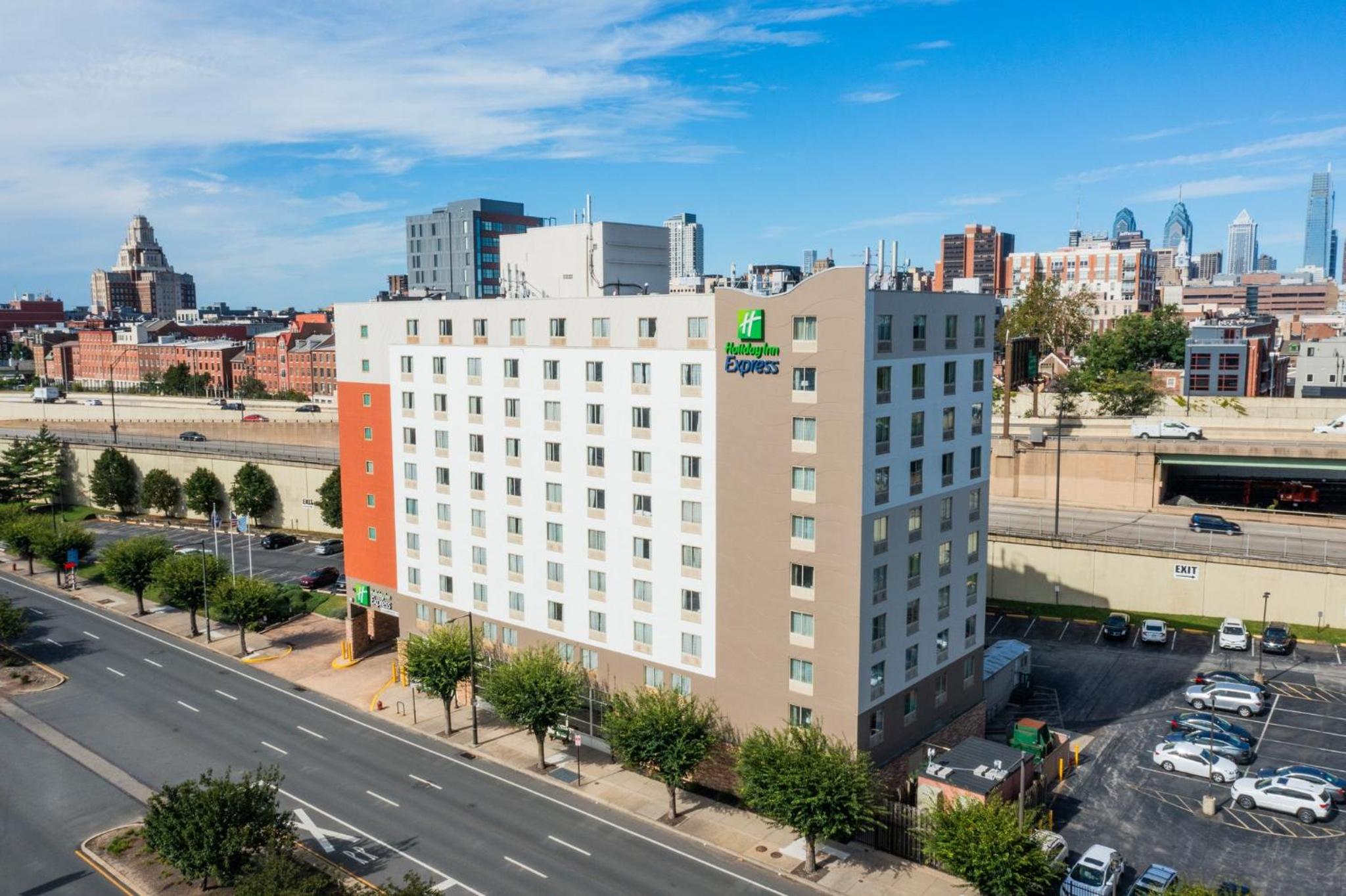Holiday Inn Express Philadelphia Penn's Landing, an IHG Hotel