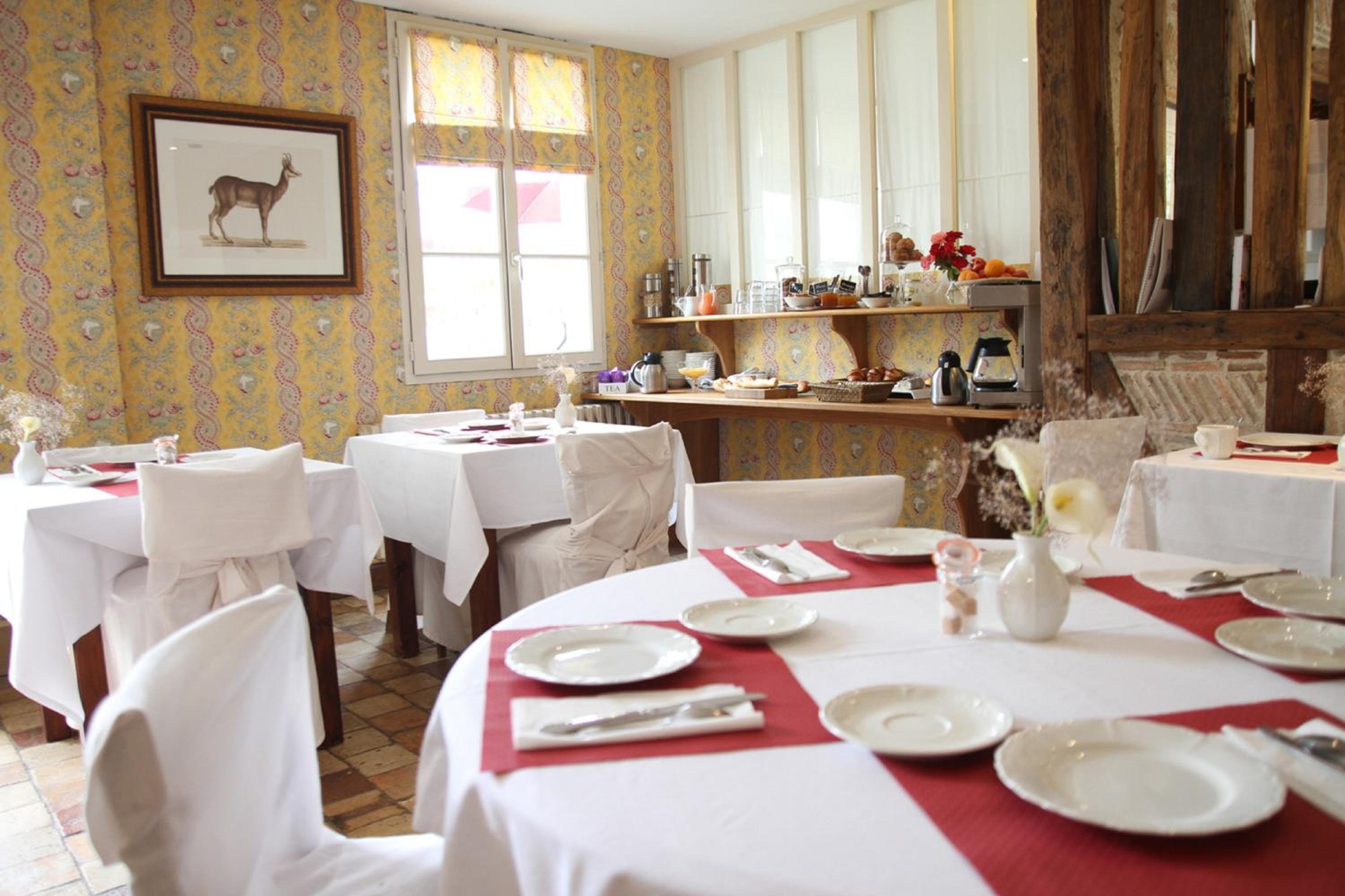 Logis Hotel Relais de la Mothe - Property Image 1