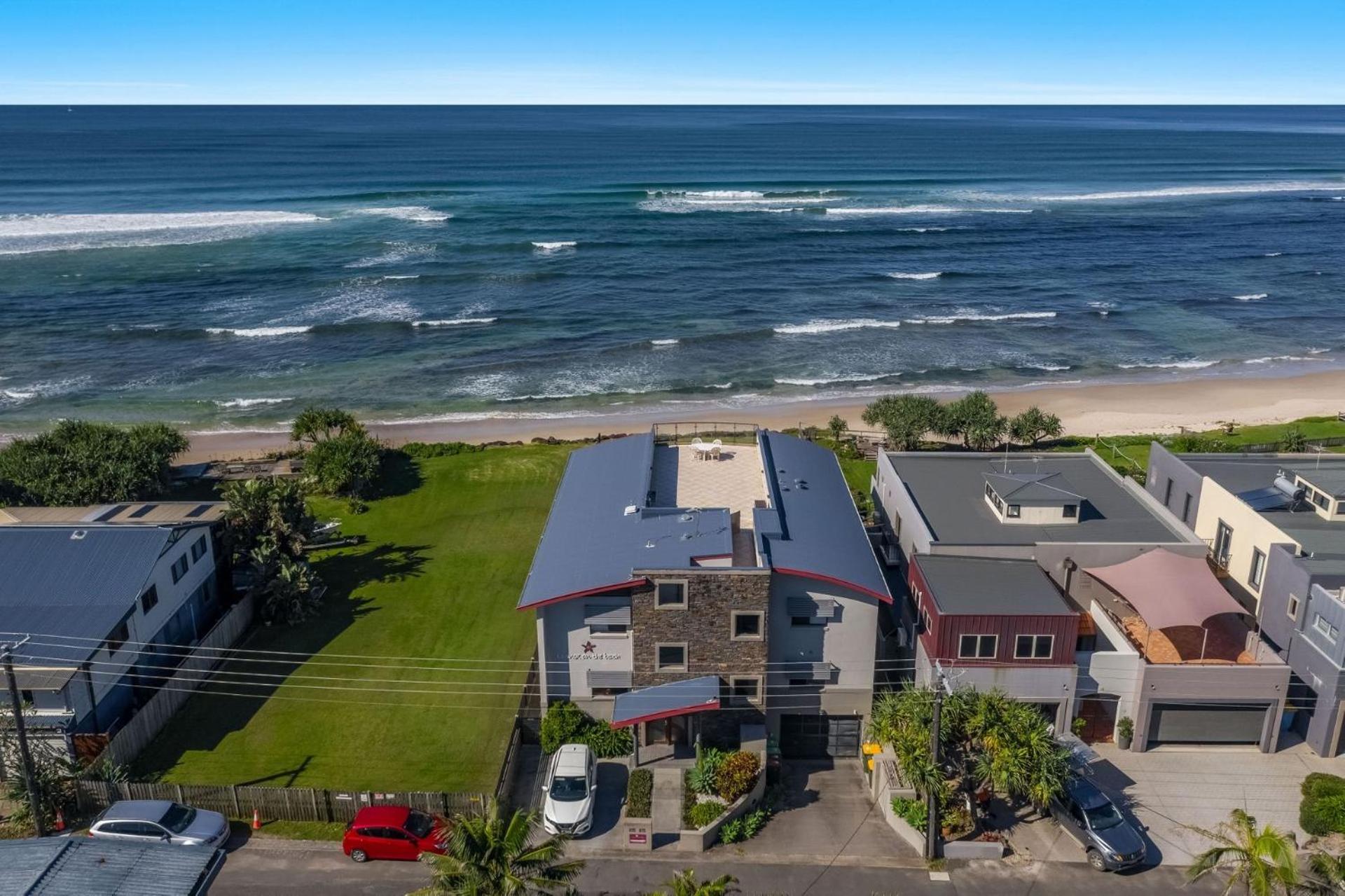 Lennox on the Beach 1 - Beachfront