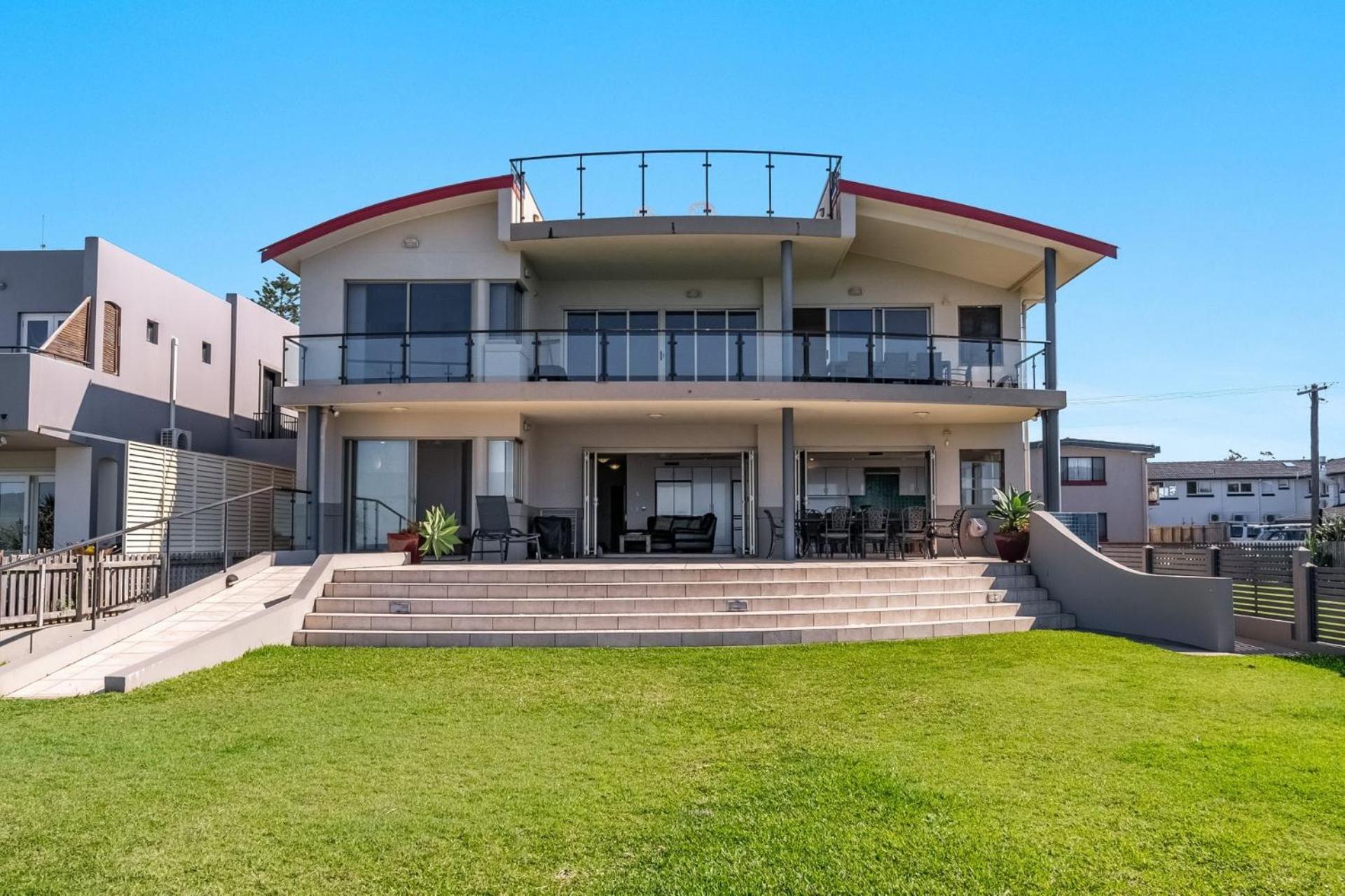 Lennox on the Beach 1 - Beachfront