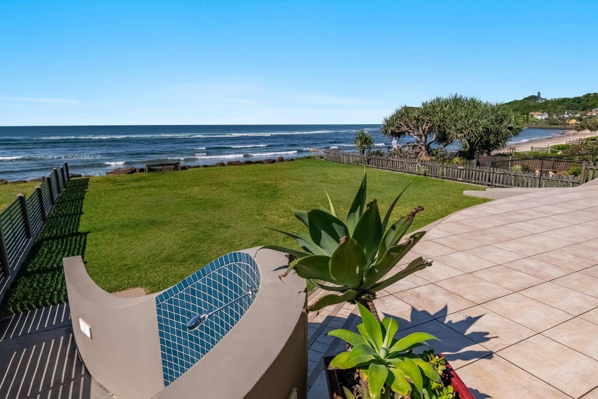 Lennox on the Beach 1 - Beachfront