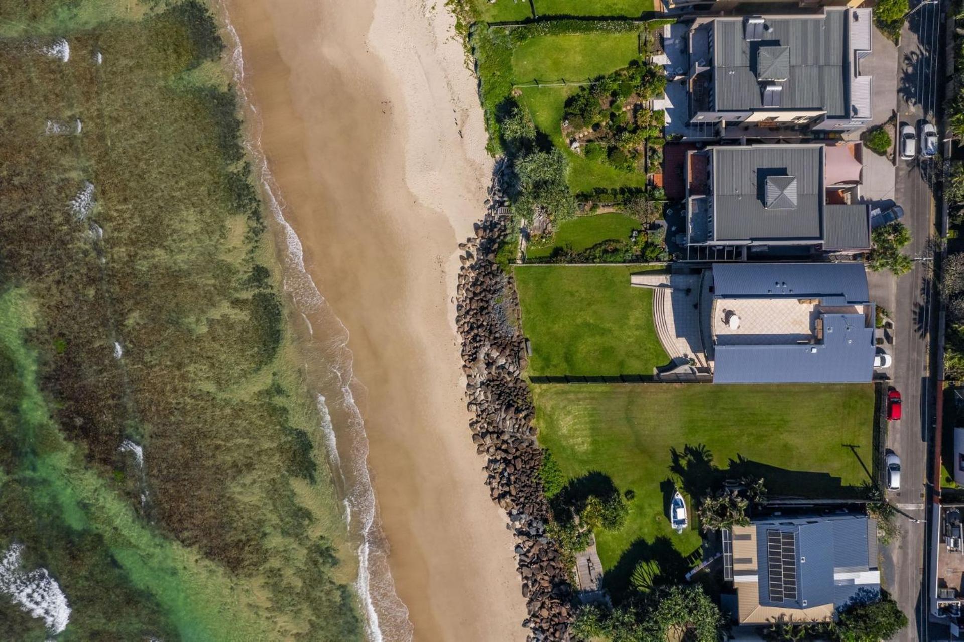 Lennox on the Beach 1 - Beachfront