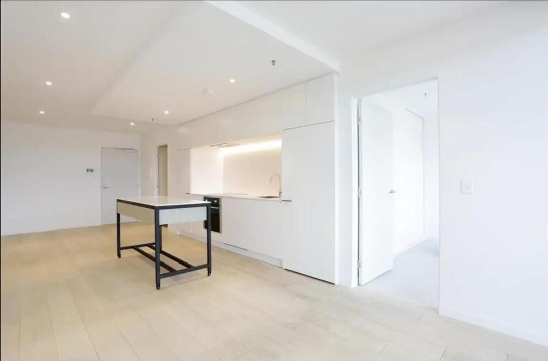 1 BEDROOM STUNNING VIEW APARTMENT