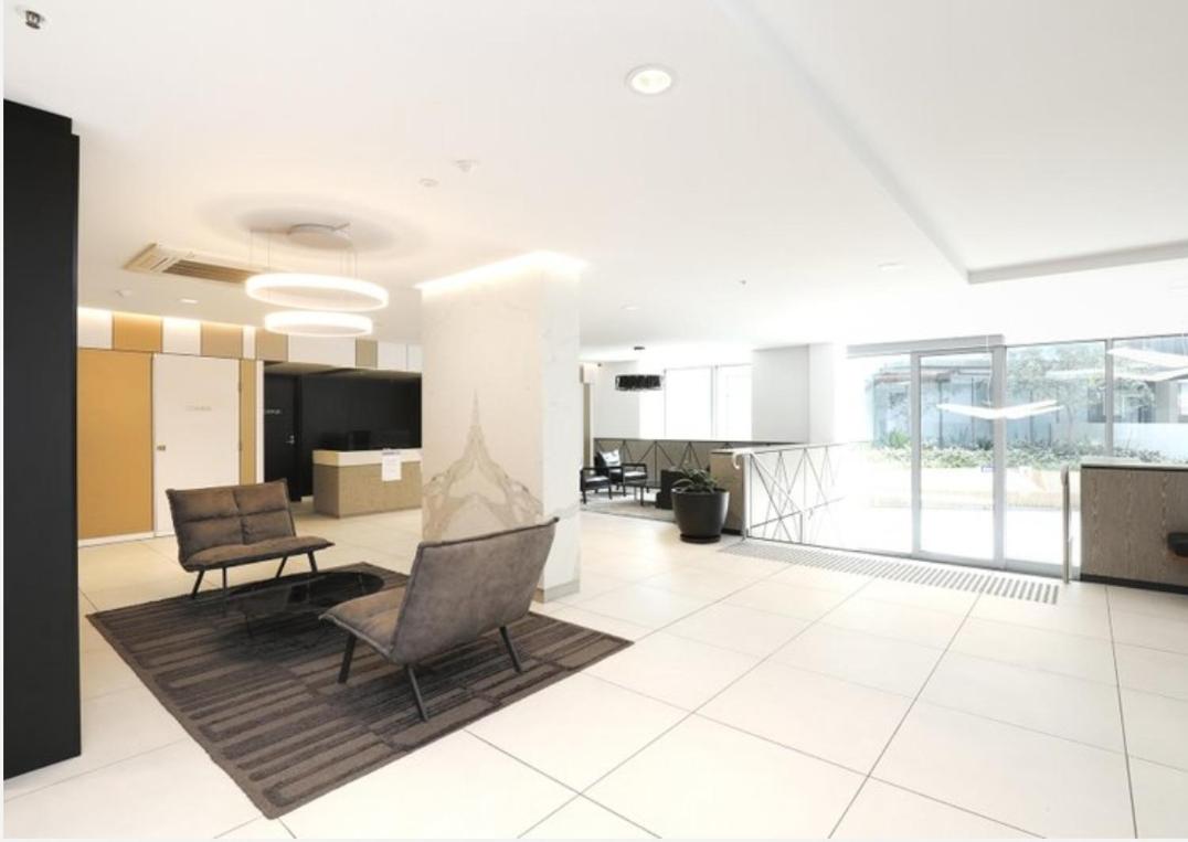 1 BEDROOM STUNNING VIEW APARTMENT