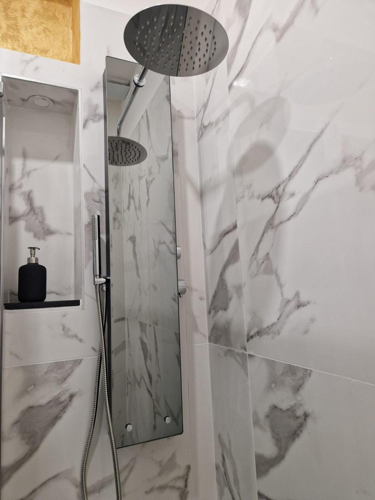 n&ghomesweethome Van Gogh Elegante e confortevole casa vacanze