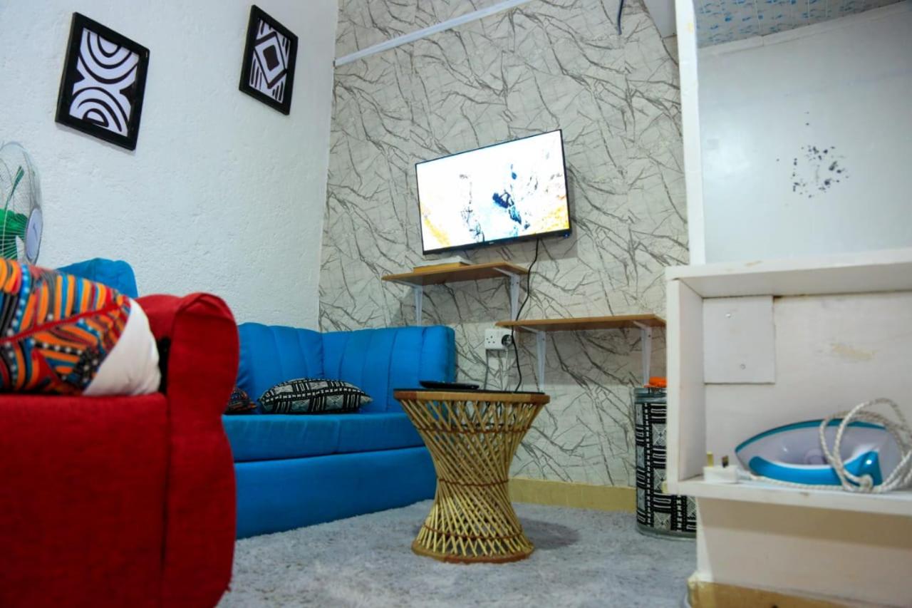 Nash2 AirbnB - Studio CBD Nakuru view 4