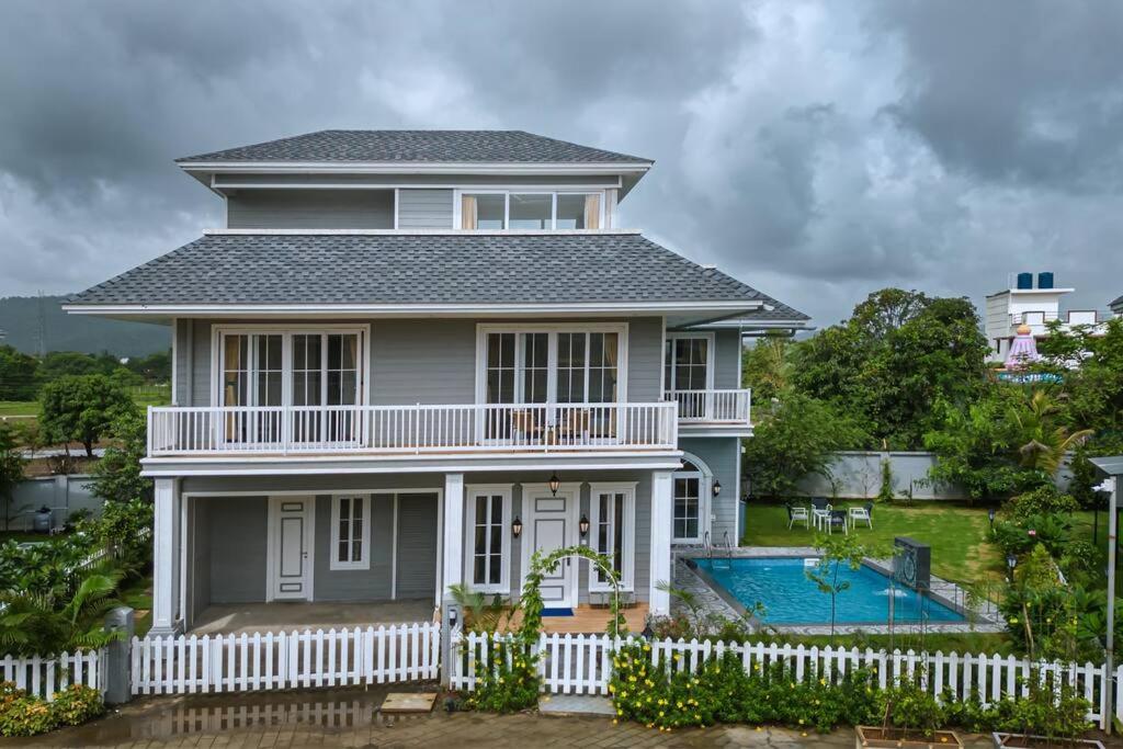 Spanish County Villa 10 By Stayscape Villas view 2