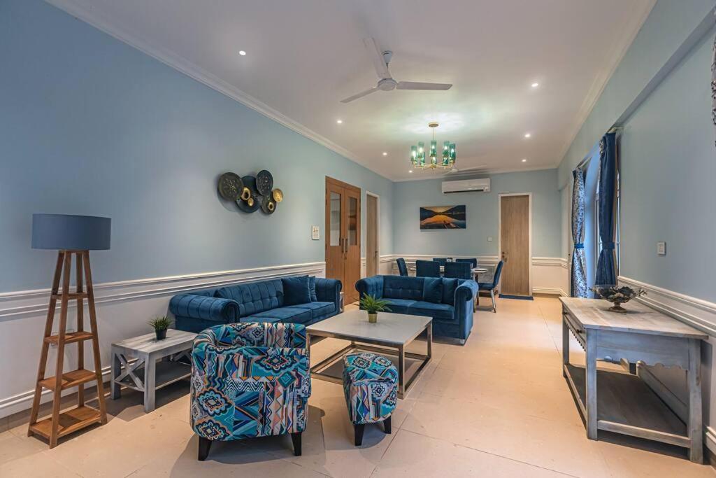 Spanish County Villa 10 By Stayscape Villas view 3