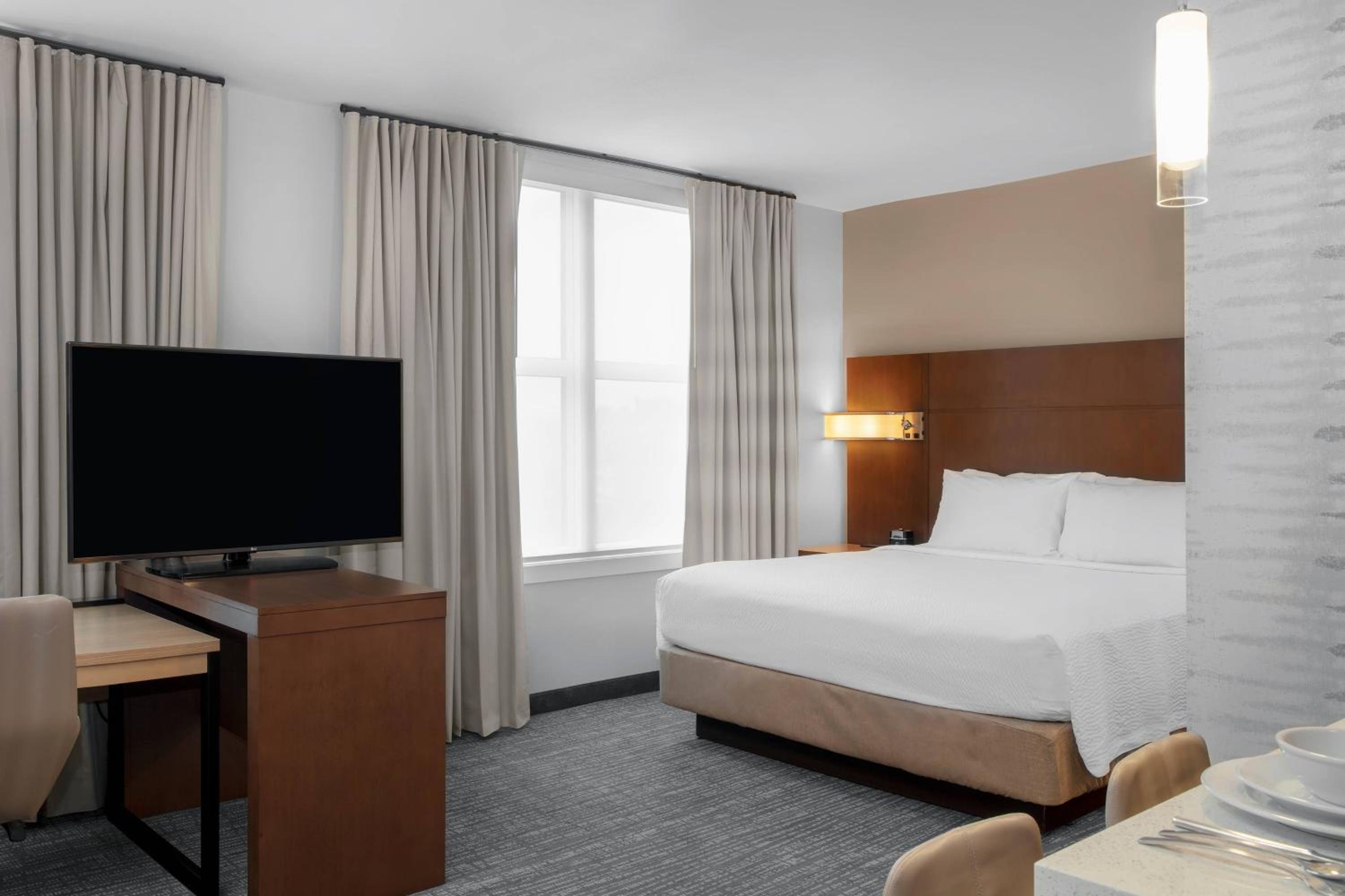 Norwalk CA Vacations - Residence Inn by Marriott Norwalk - Property Image 49