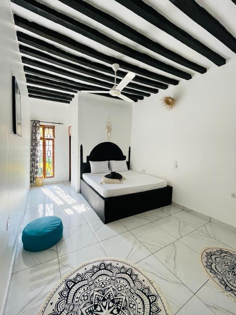 Villa Euphoria - Adults Only