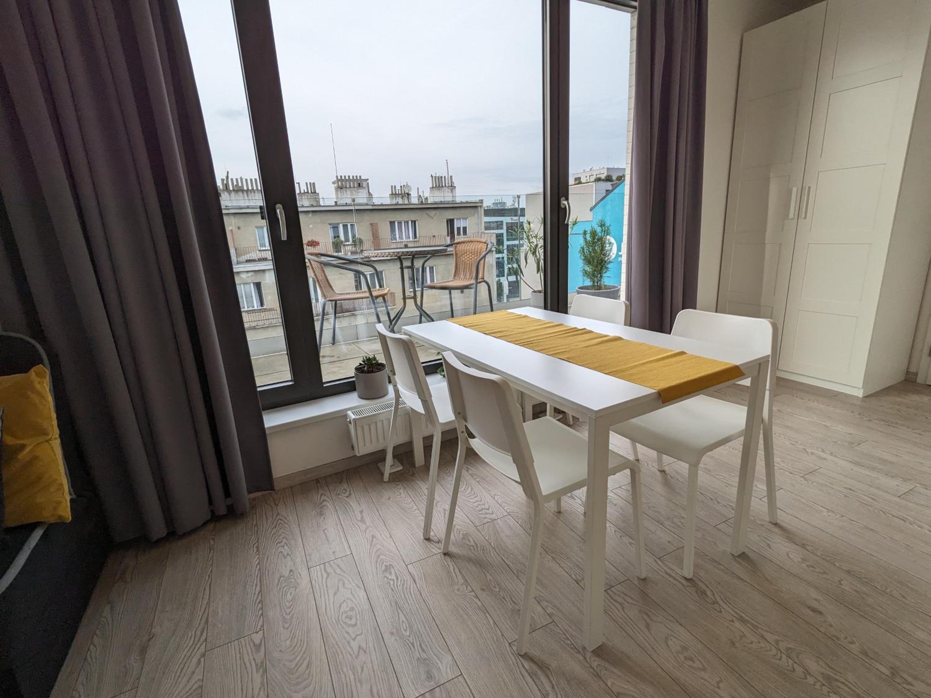 Cozy Apartment with Big Terrace in Central Prague - Karlín