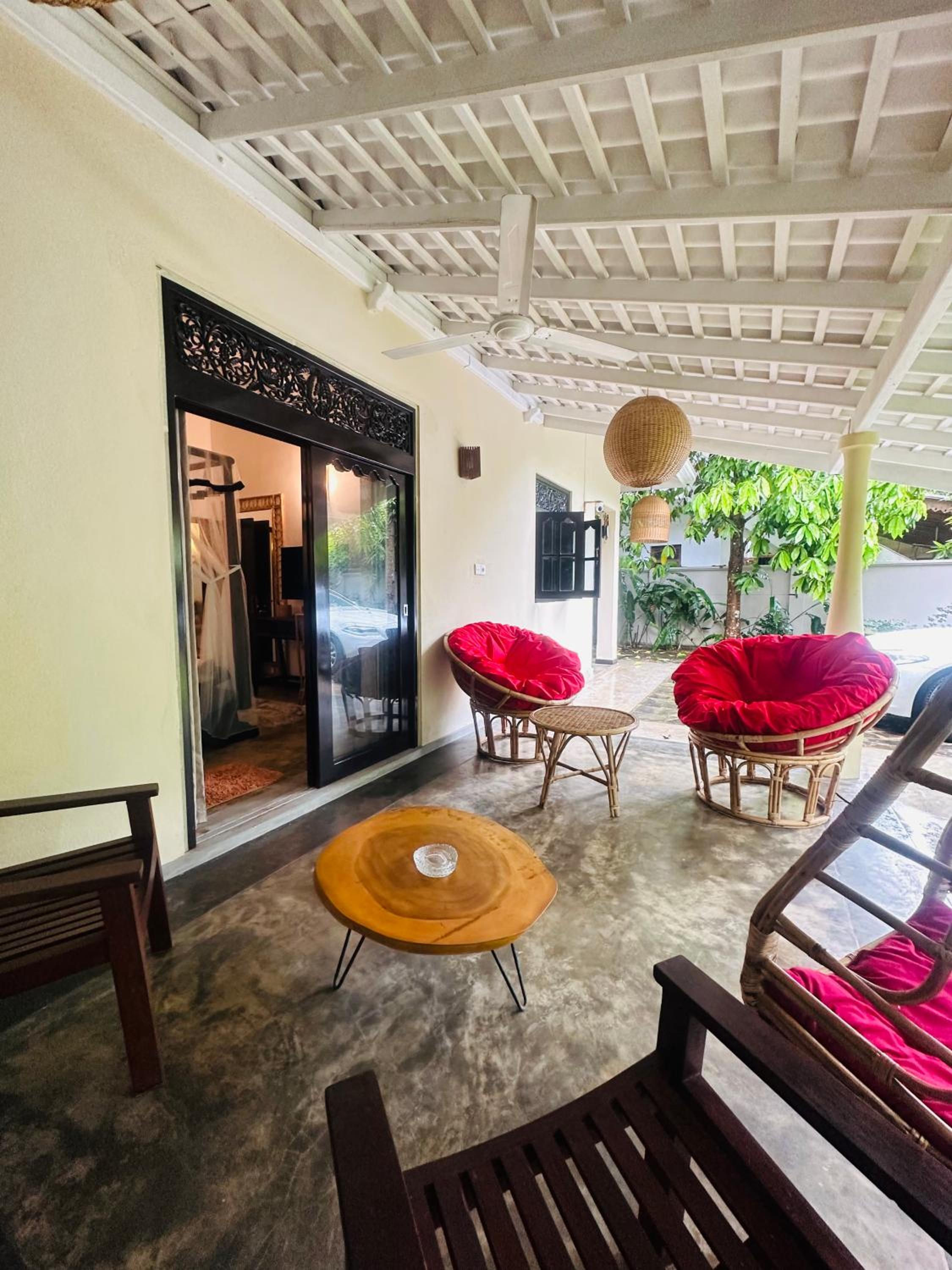 Almayans Bungalow view 3