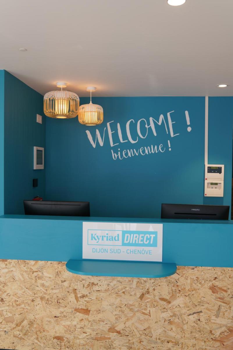 hotel reception