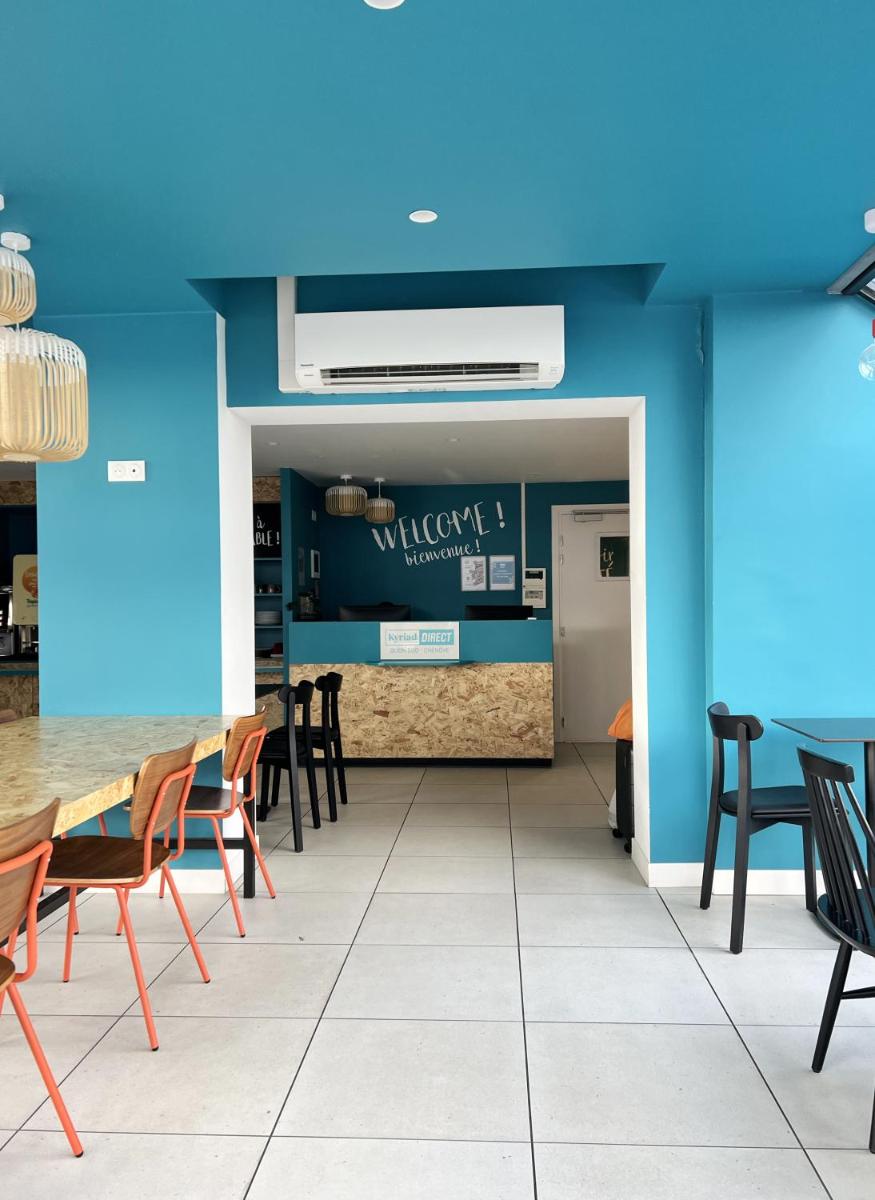 restaurant