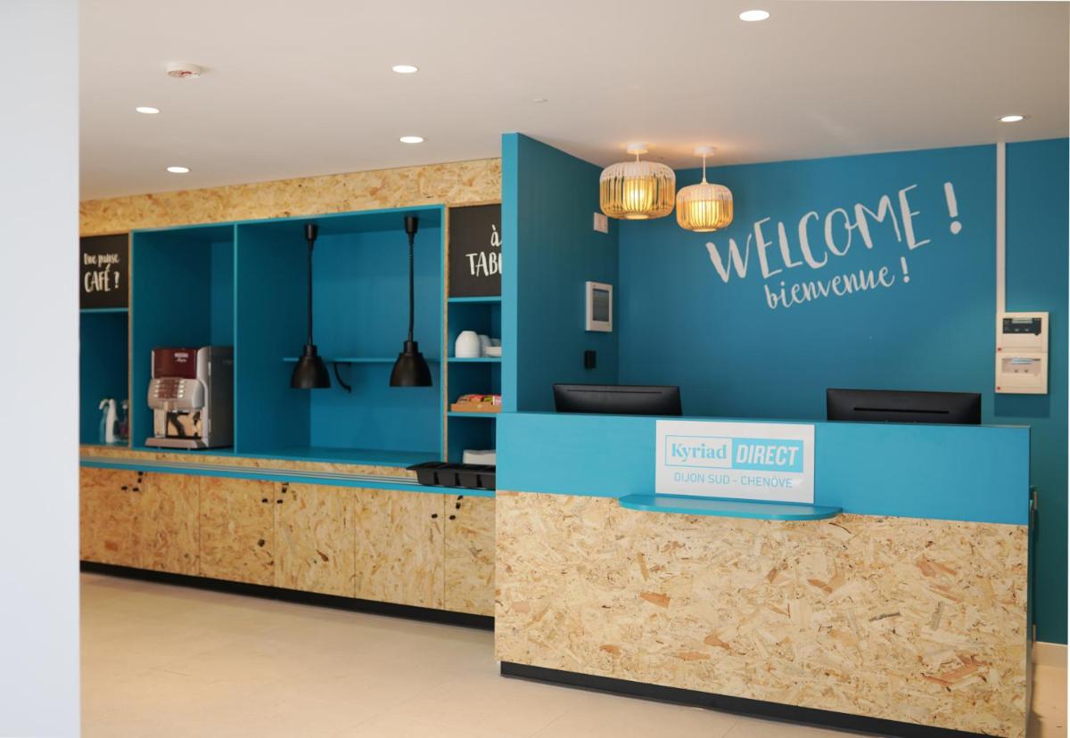 hotel reception
