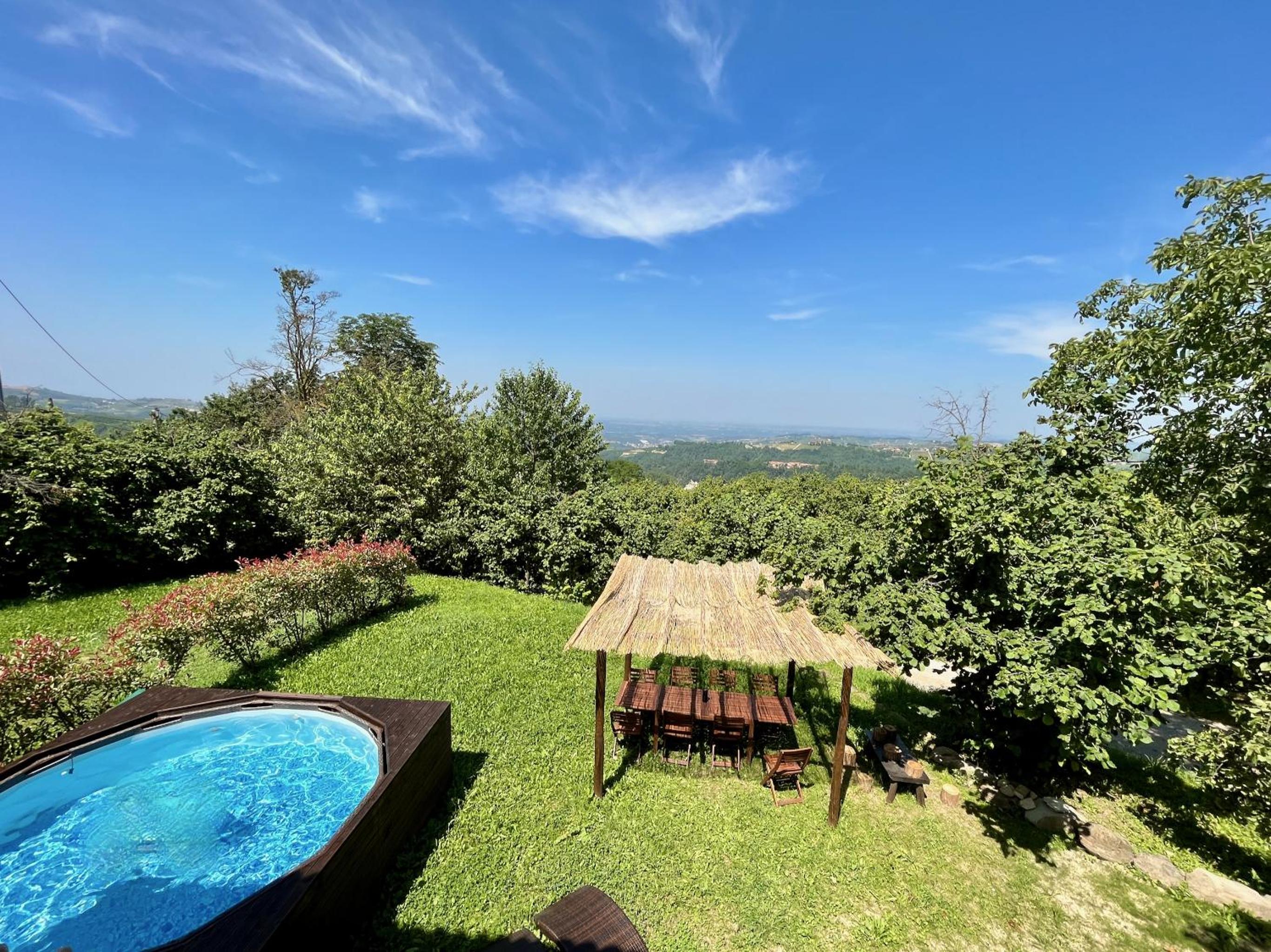 Spacious Langhe Vacation Family House With Large Garden - Nocciolina view 3