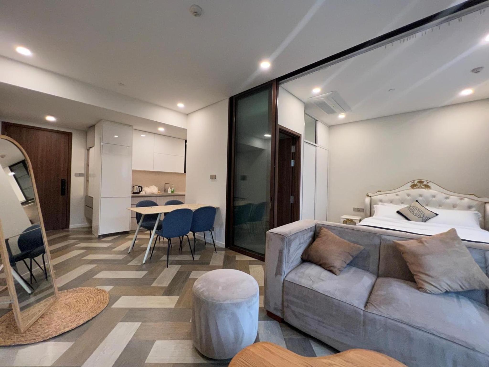 THE CREST-Central Saigon Riverside -Free POOL-GYM-SAUNA Room-YOGA Room