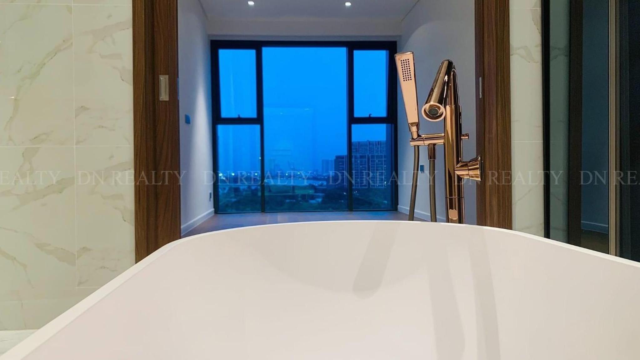 THE CREST-Central Saigon Riverside -Free POOL-GYM-SAUNA Room-YOGA Room