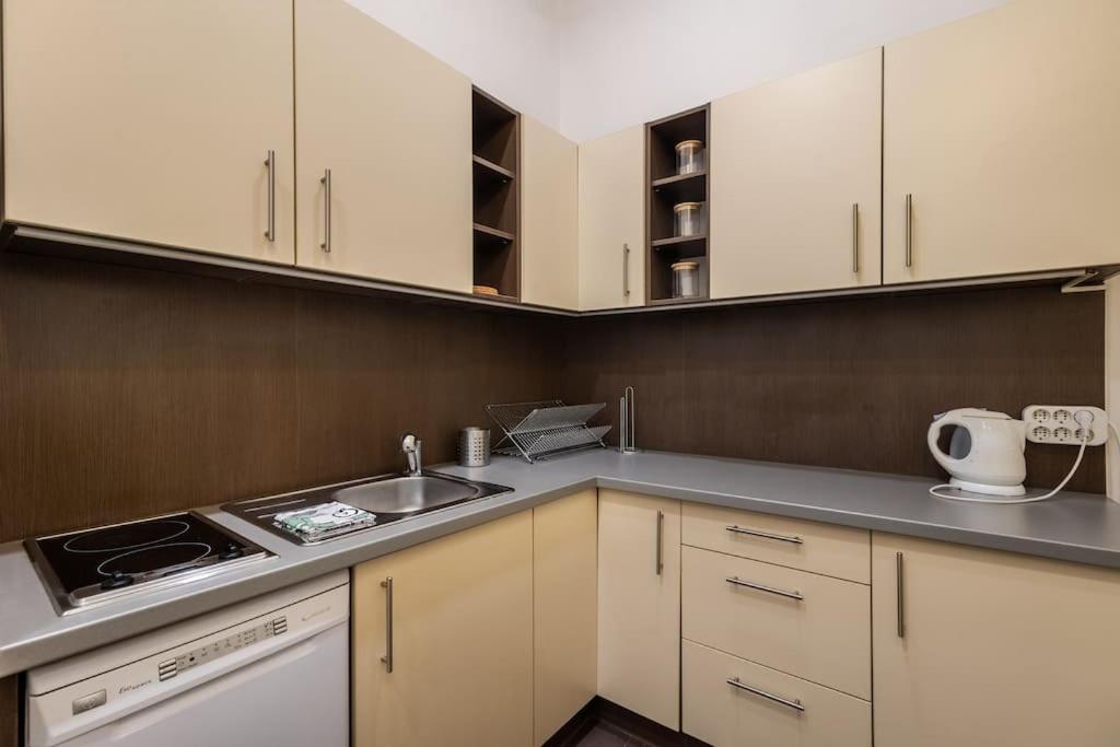 Ermosa apartment