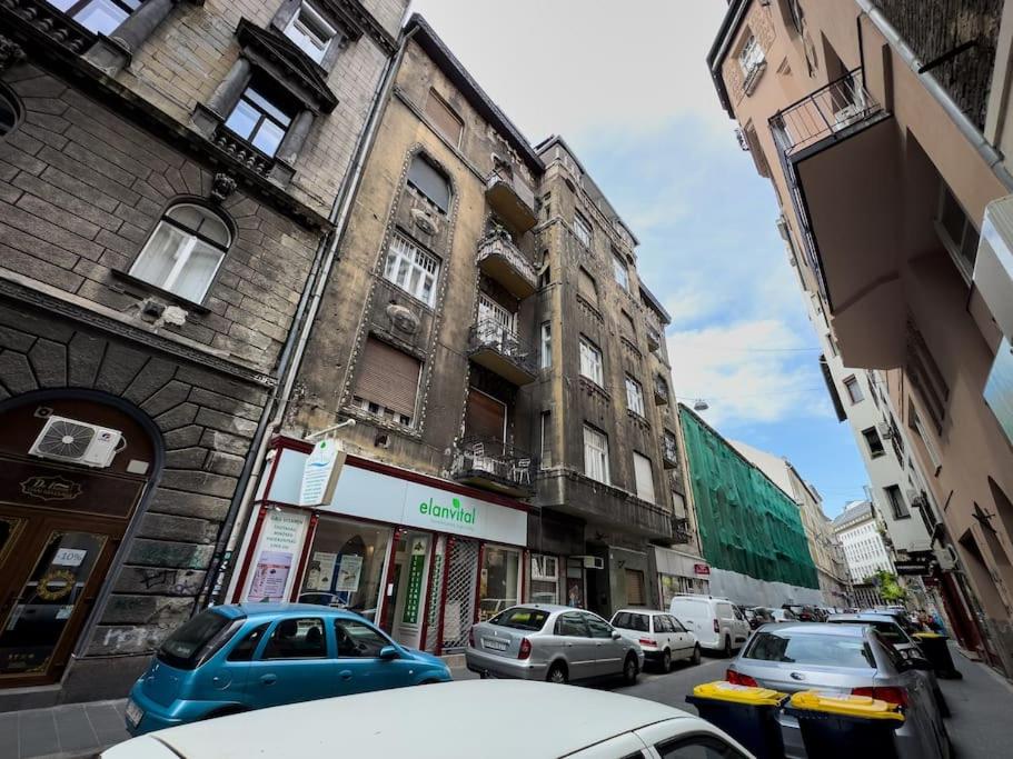 Ermosa apartment