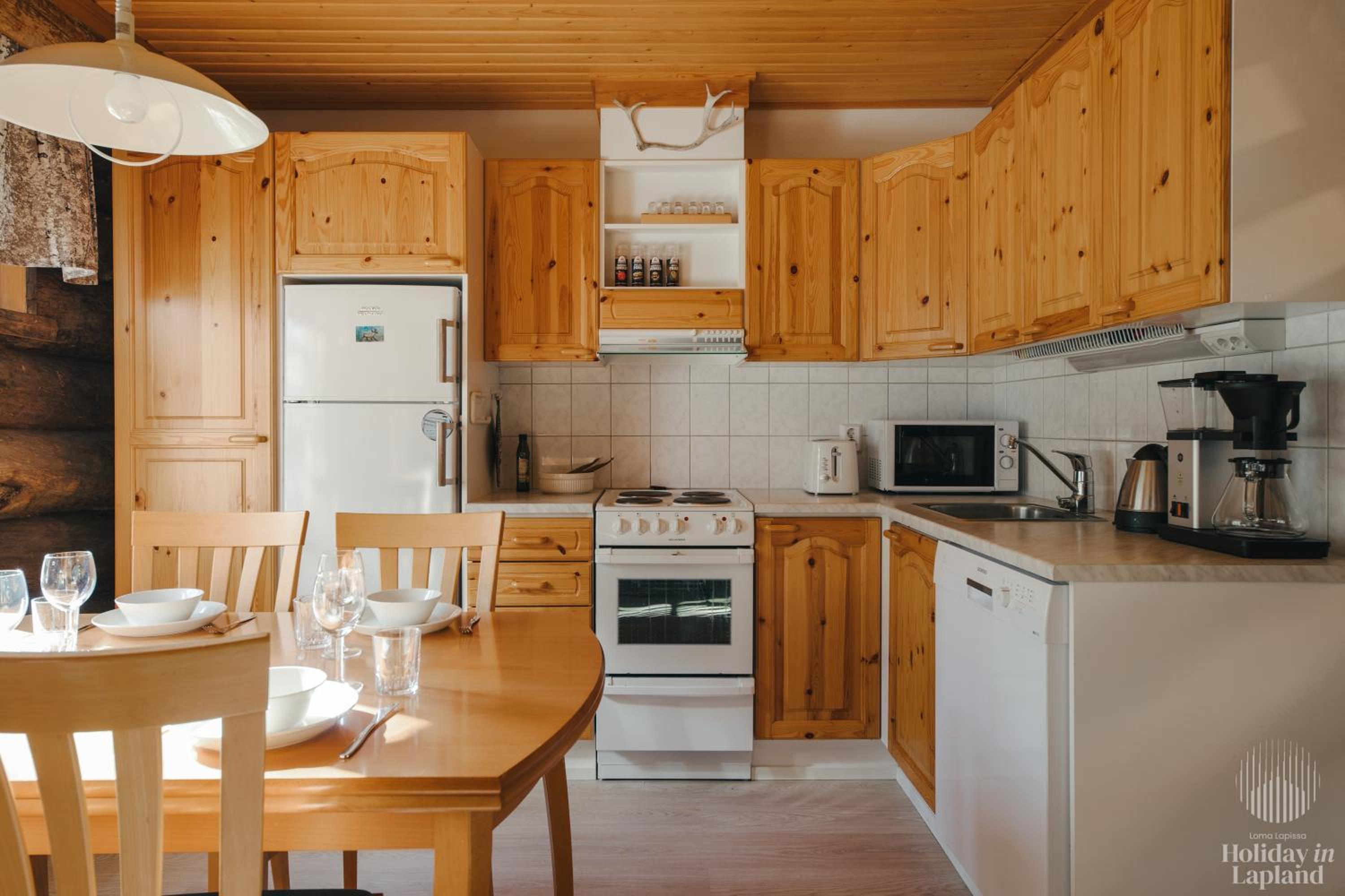 Levin Sudenpesä by Holiday in Lapland view 4