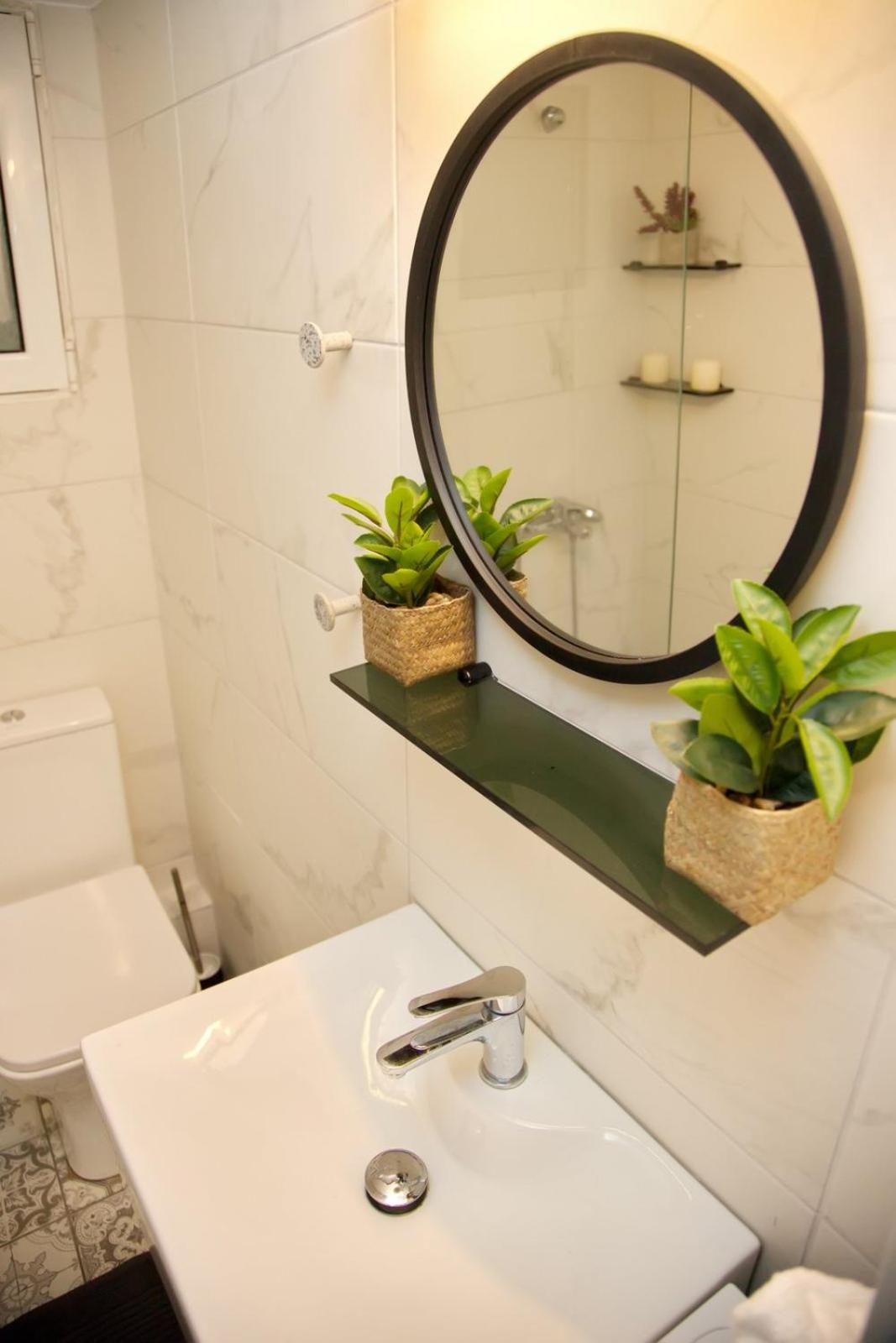 Aroura Homes 2BR Central Balcony Apt Metro