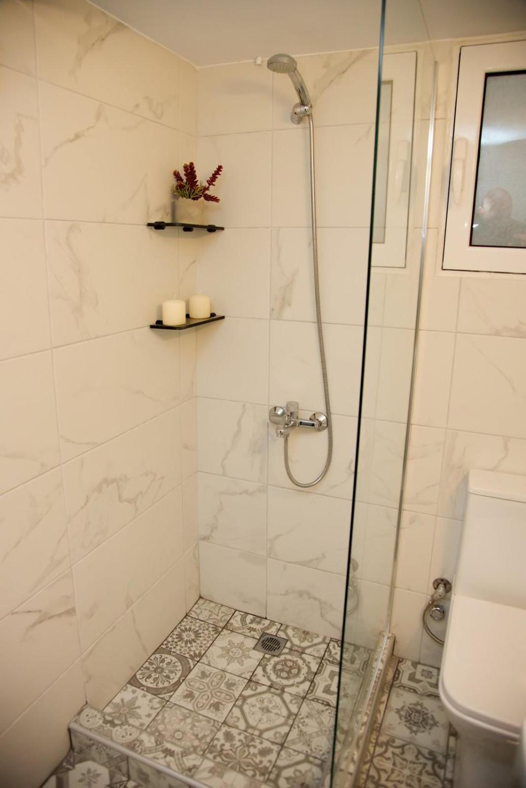 Aroura Homes 2BR Central Balcony Apt Metro
