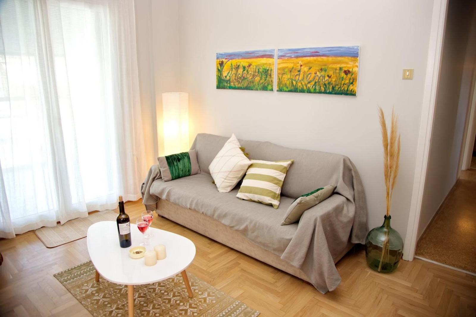 Aroura Homes 2BR Central Balcony Apt Metro