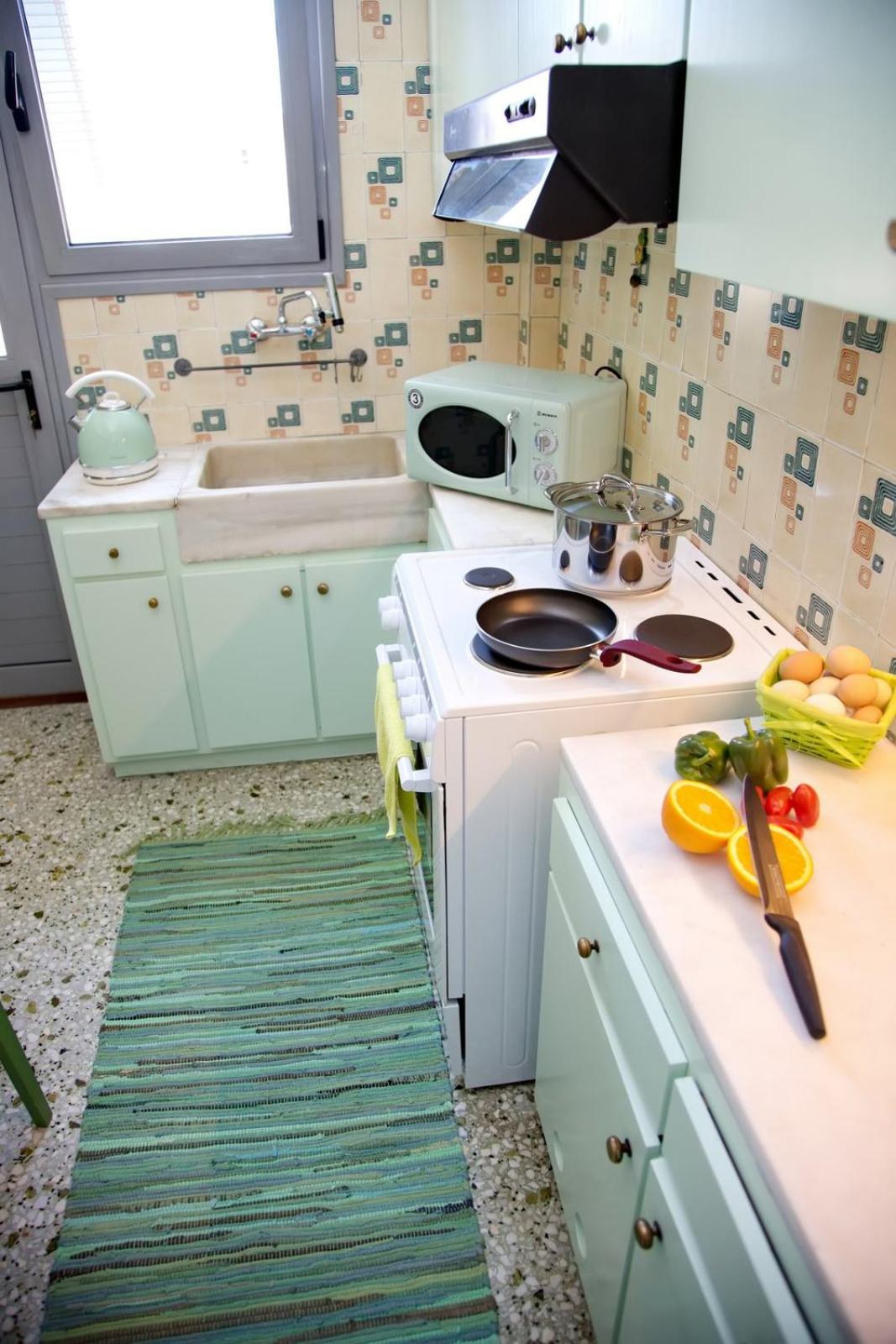 Aroura Homes 2BR Central Balcony Apt Metro