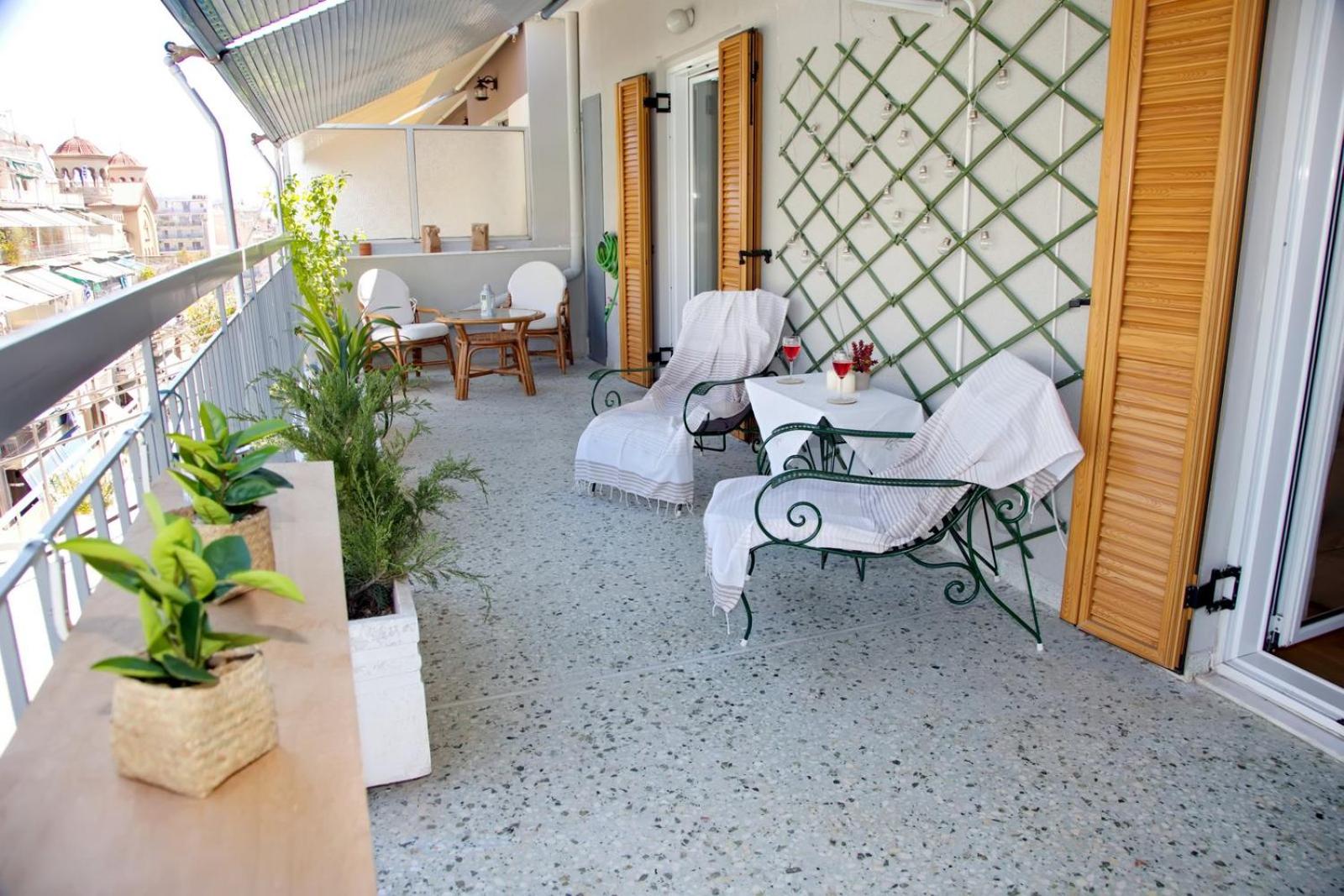 Aroura Homes 2BR Central Balcony Apt Metro