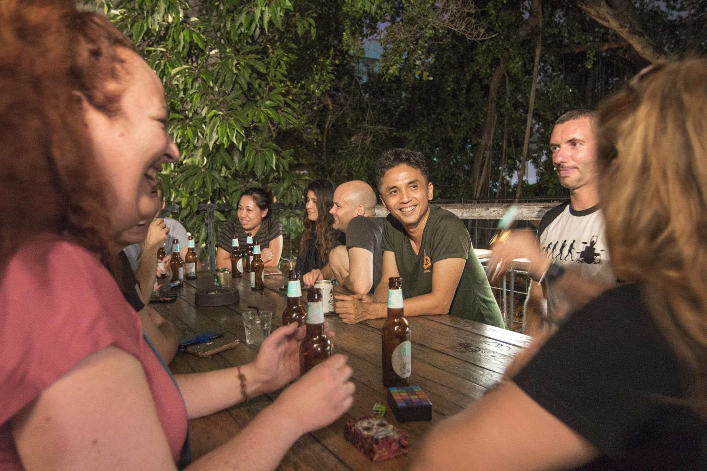 Chinatown Hostel by Mingle - Rooftop Private Jacuzzi with Bar