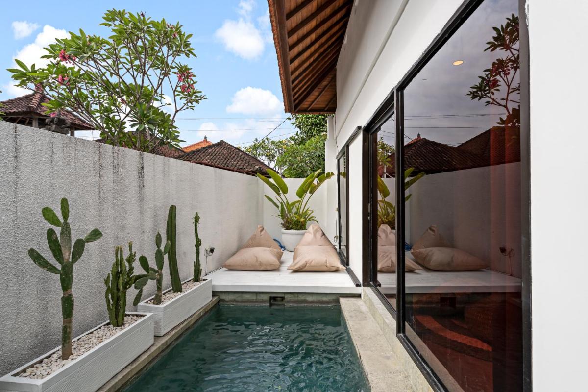 Sun n Surf Villas view 2