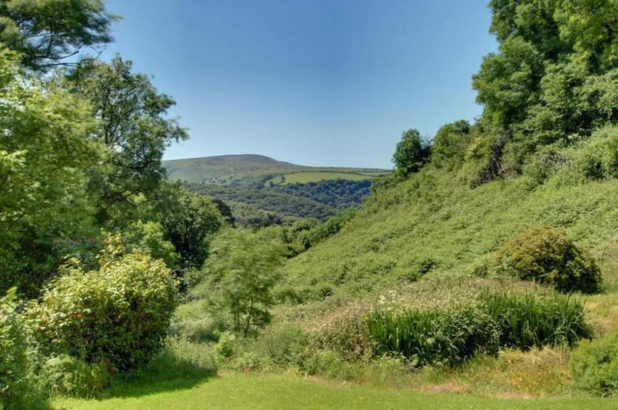 2 bed rural retreat nestled in the heart of Exmoor view 2