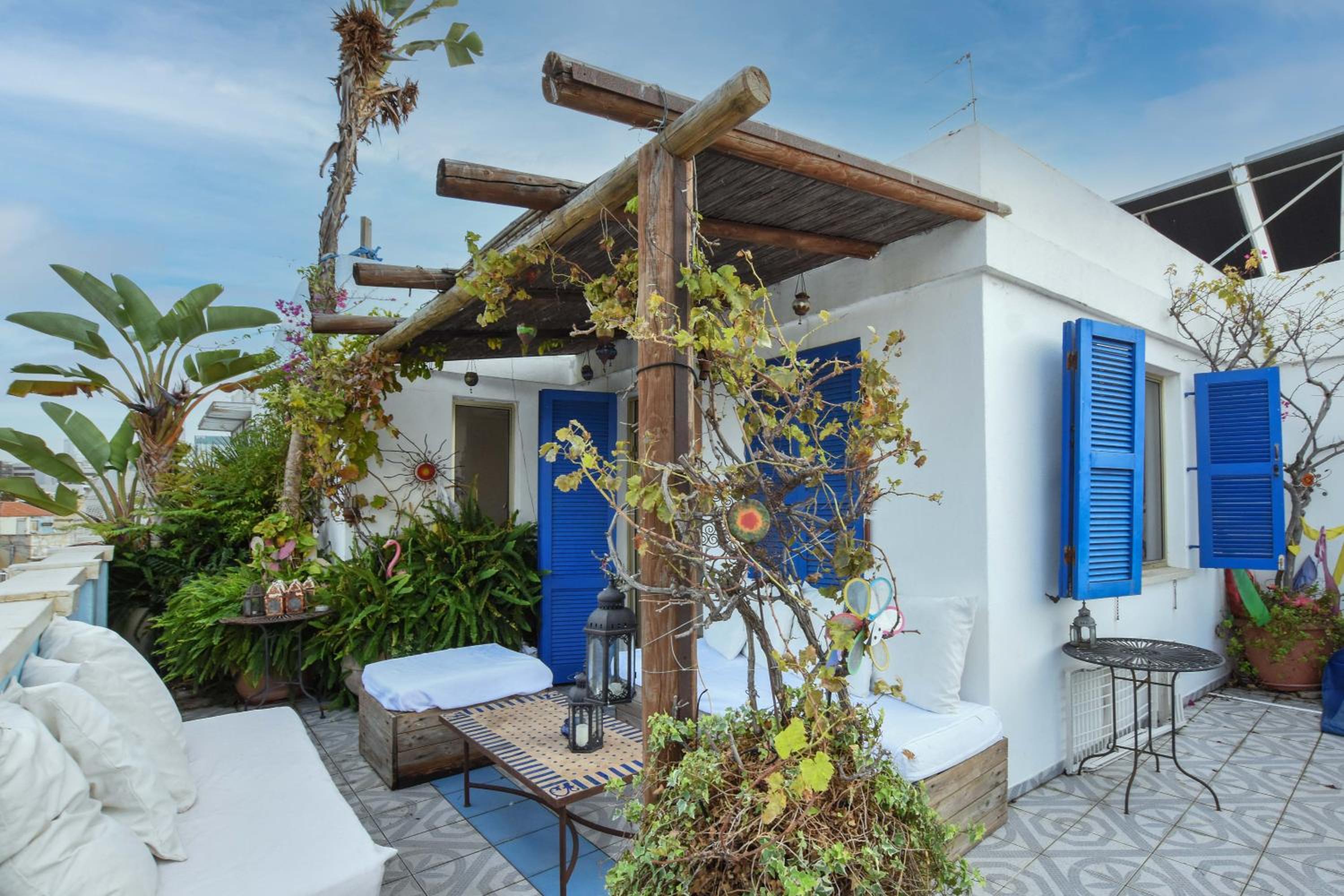 Getaway in Greece by HolyGuest view 2