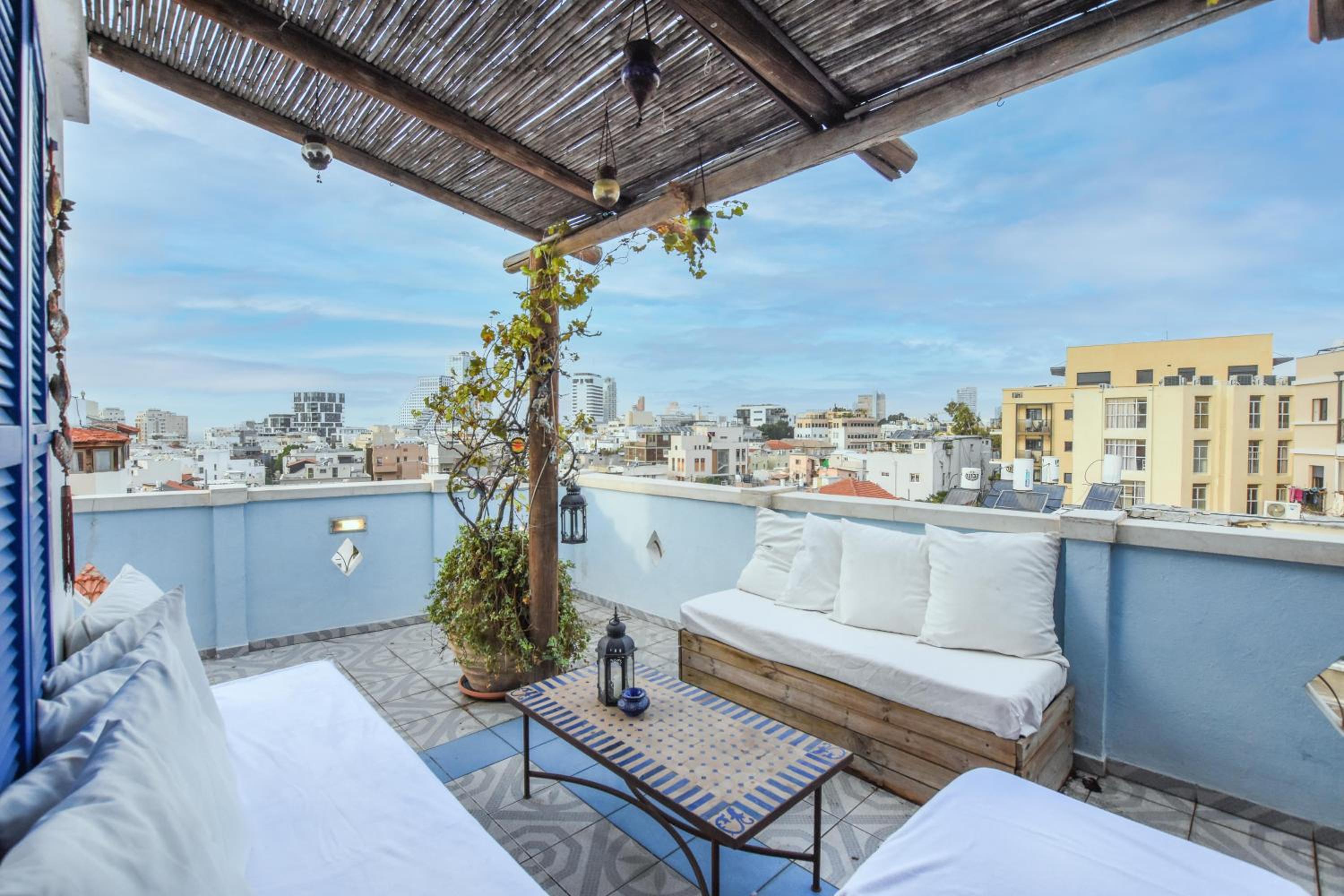 Getaway in Greece by HolyGuest view 3