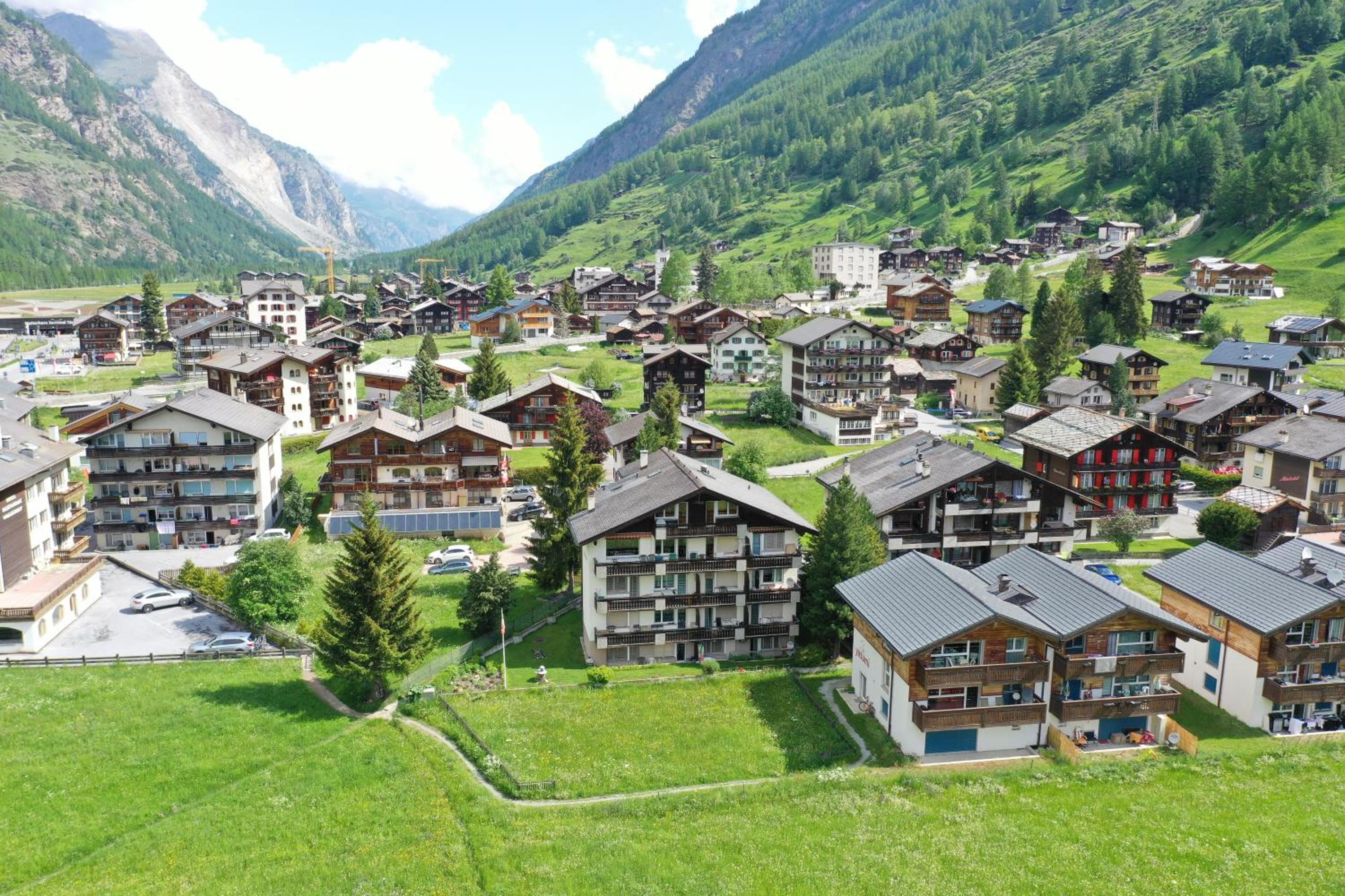 Enjoy the View Apartment Close to Zermatt with Parking