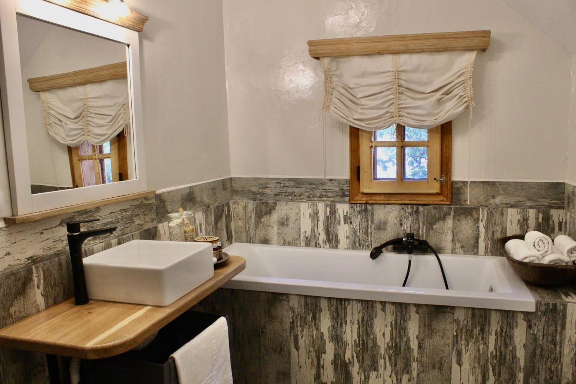Sadova Village-Casa Elena