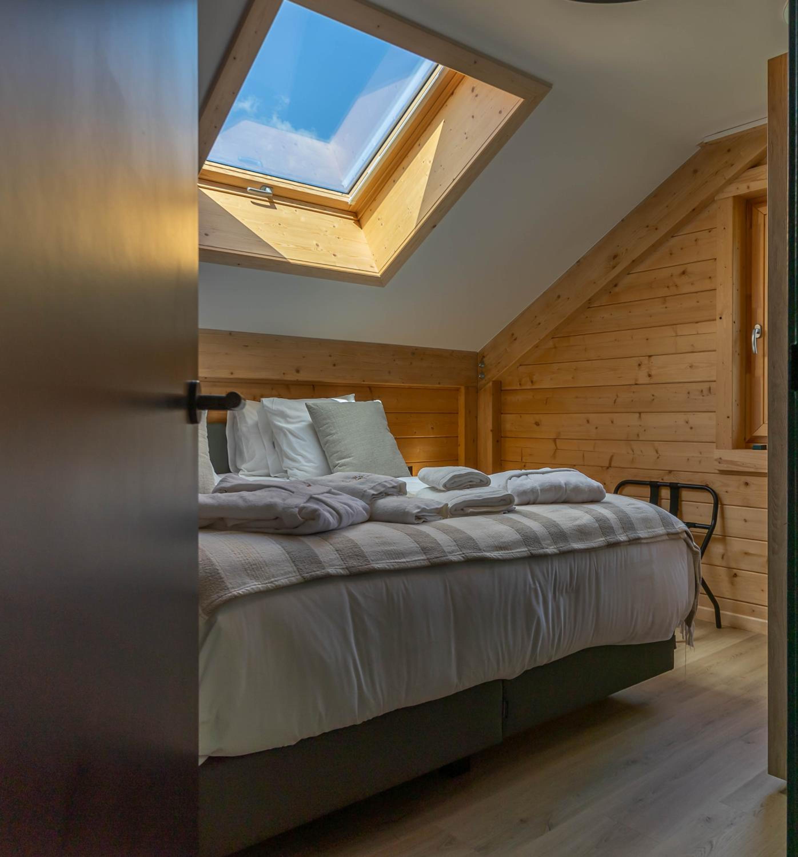 Villa Wood - Gîte de prestige en Ardennes - 10 personnes - Sauna, jacuzzi, piscine et billard