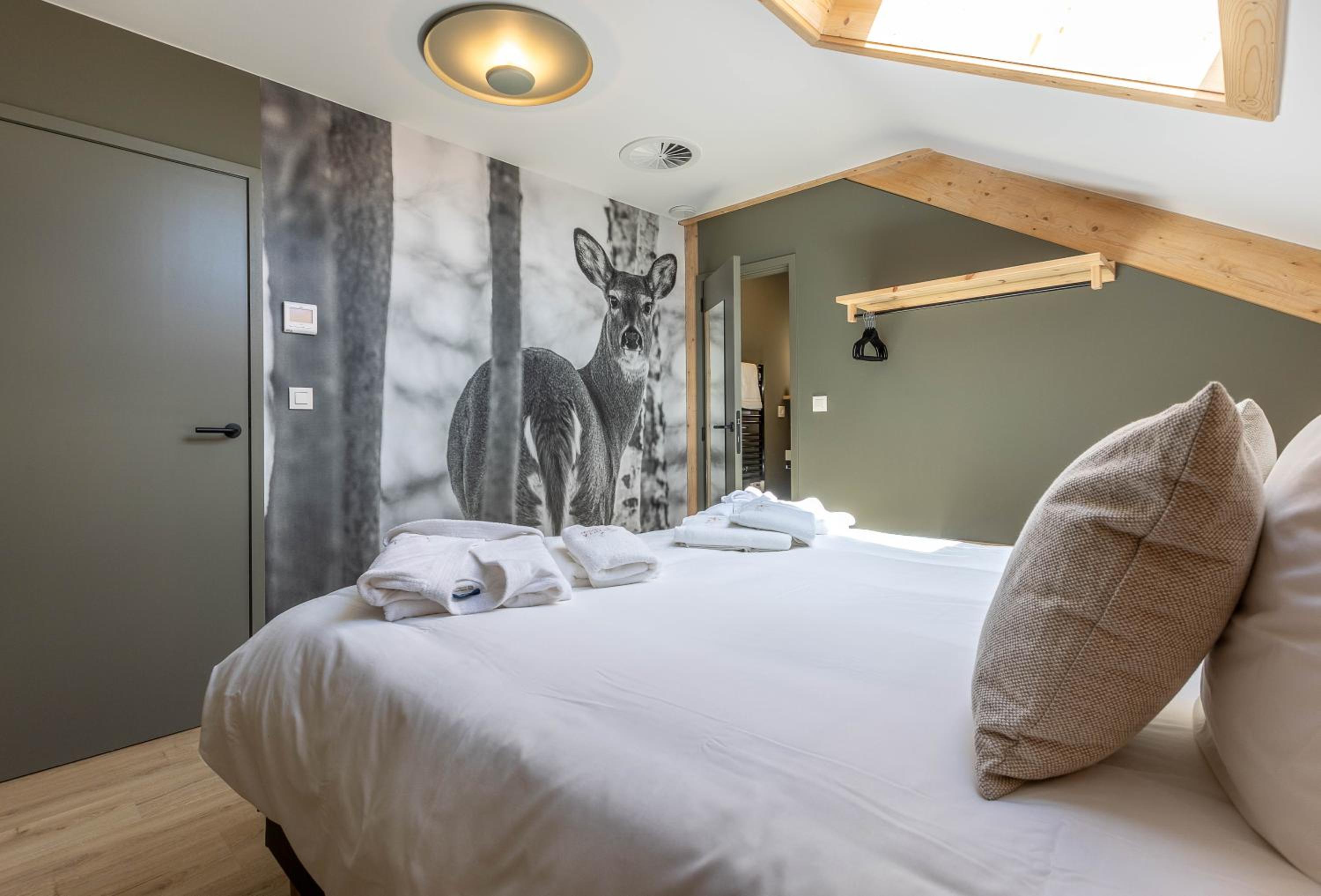 Villa Wood - Gîte de prestige en Ardennes - 10 personnes - Sauna, jacuzzi, piscine et billard