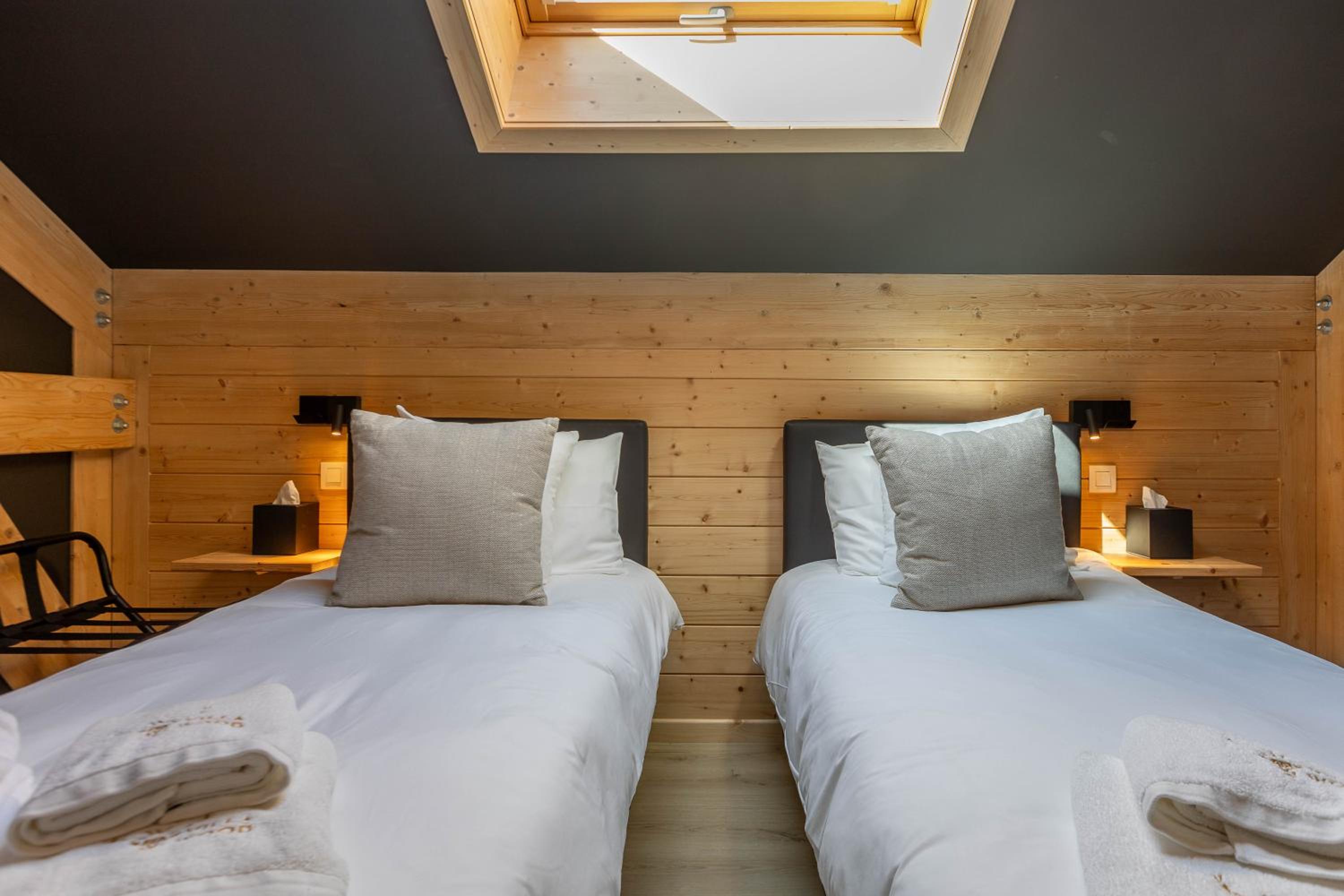 Villa Wood - Gîte de prestige en Ardennes - 10 personnes - Sauna, jacuzzi, piscine et billard