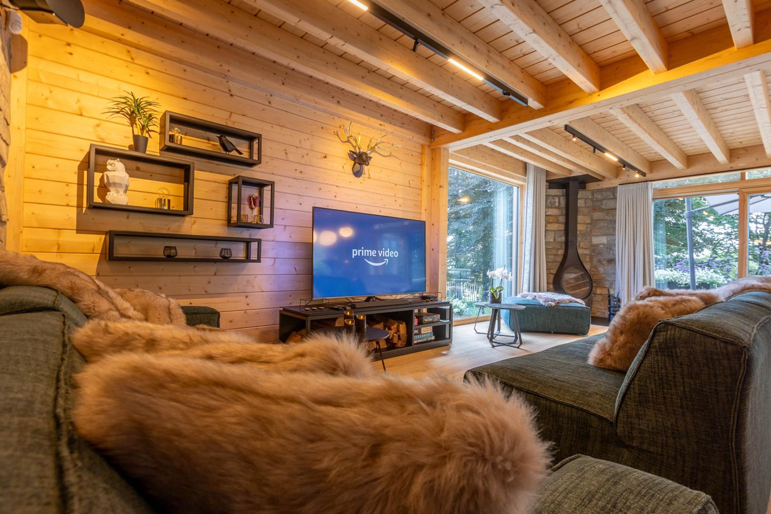 Villa Wood - Gîte de prestige en Ardennes - 10 personnes - Sauna, jacuzzi, piscine et billard