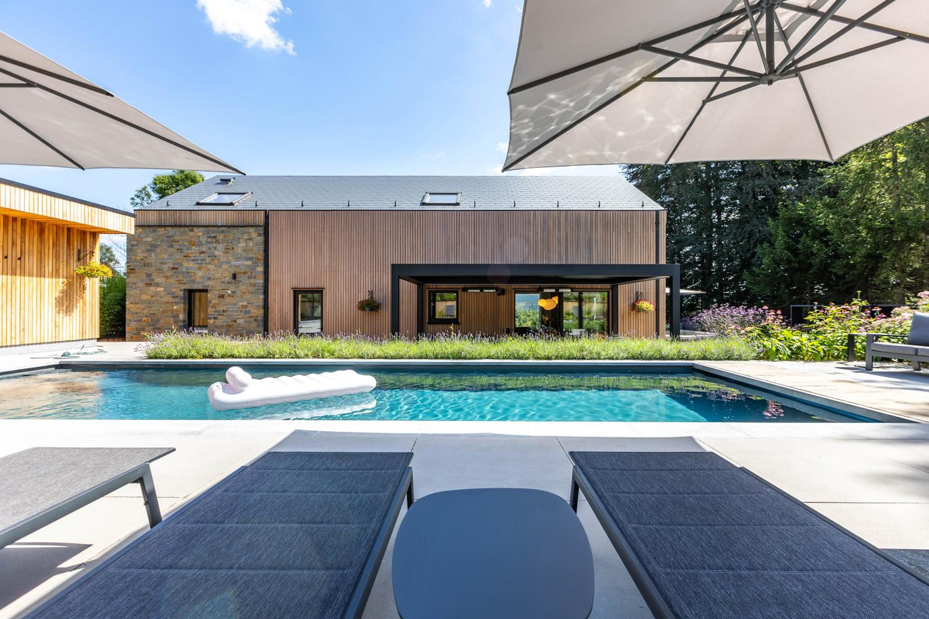 Villa Wood - Gîte de prestige en Ardennes - 10 personnes - Sauna, jacuzzi, piscine et billard