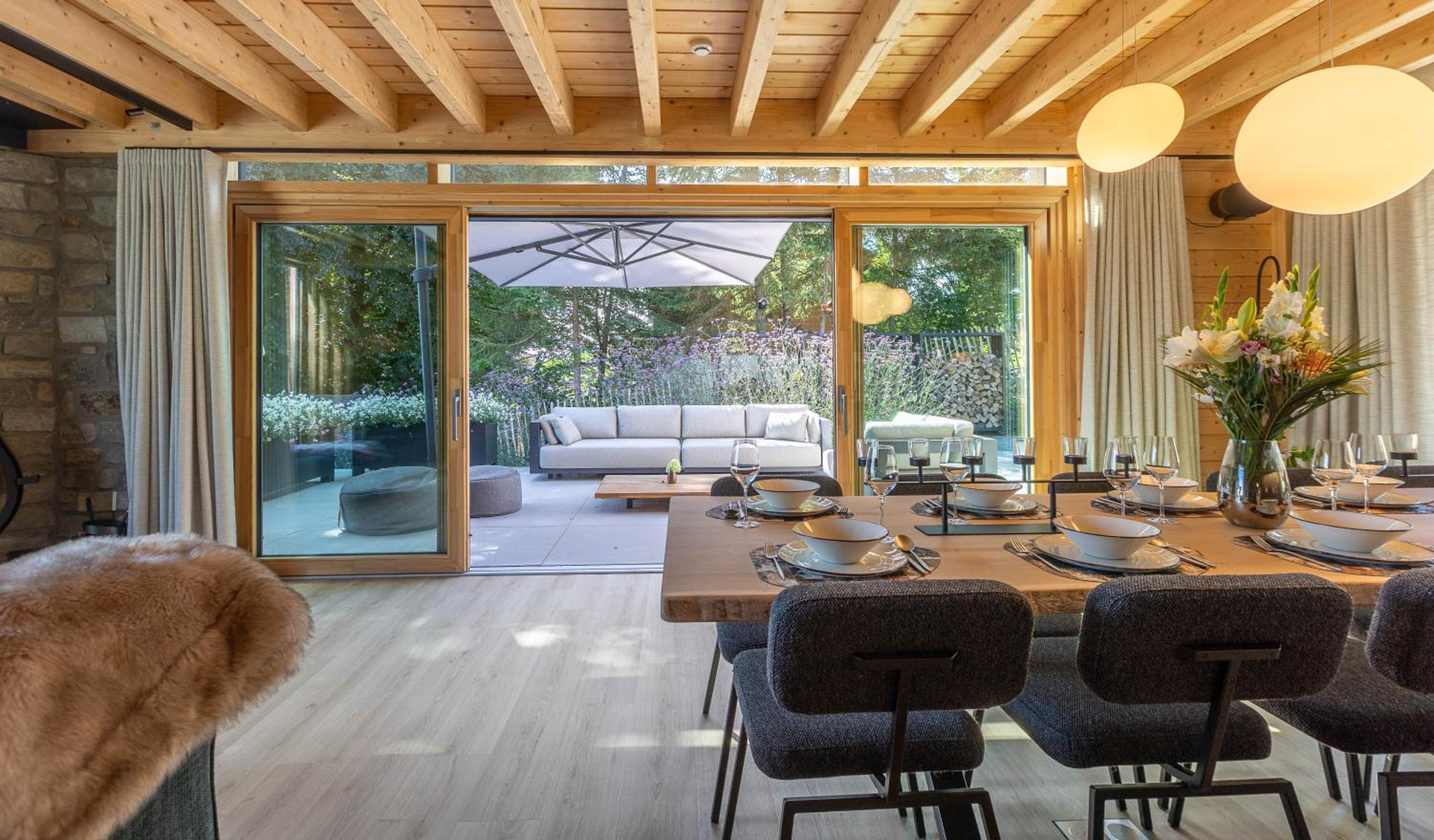 Villa Wood - Gîte de prestige en Ardennes - 10 personnes - Sauna, jacuzzi, piscine et billard