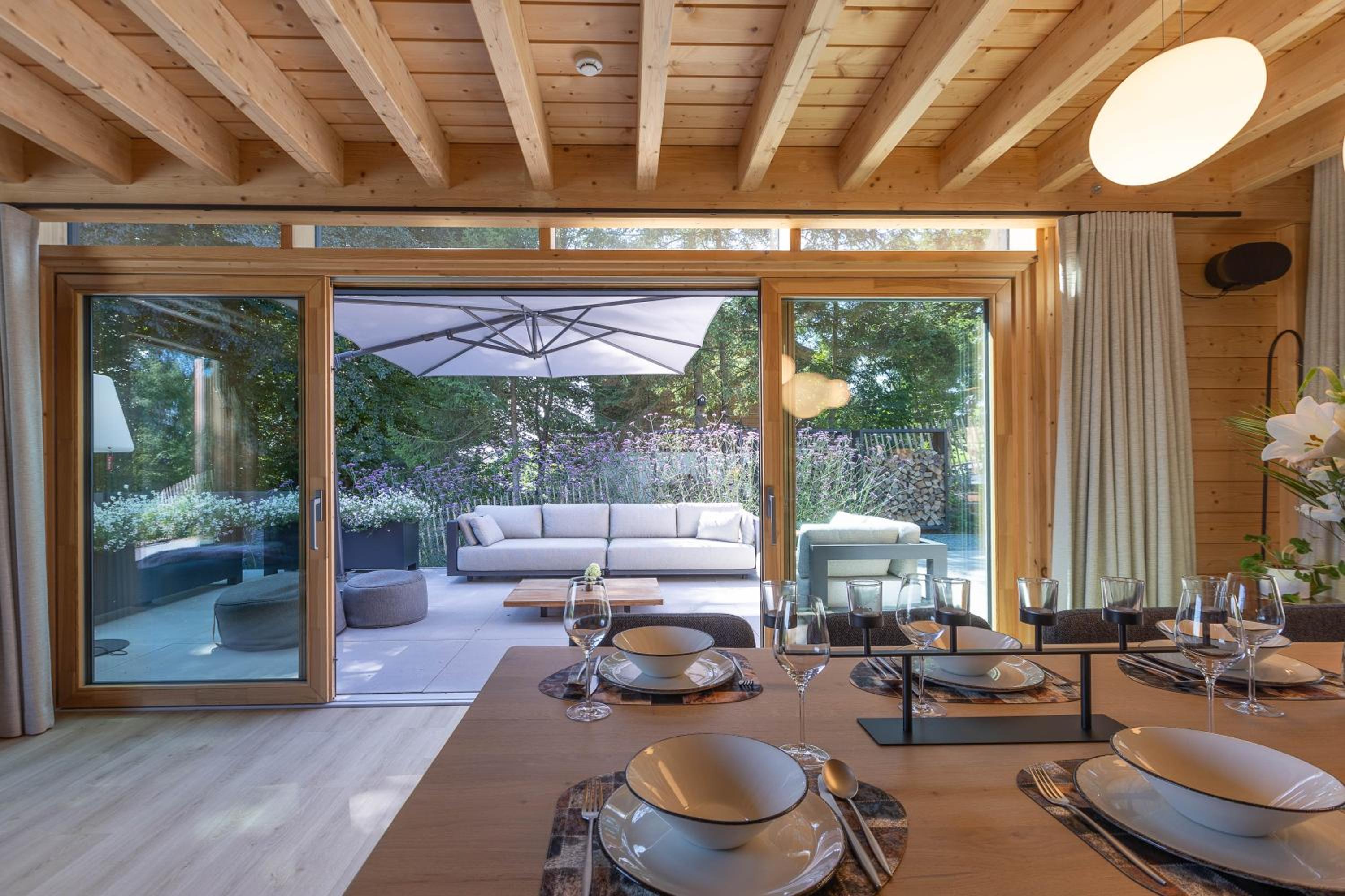 Villa Wood - Gîte de prestige en Ardennes - 10 personnes - Sauna, jacuzzi, piscine et billard