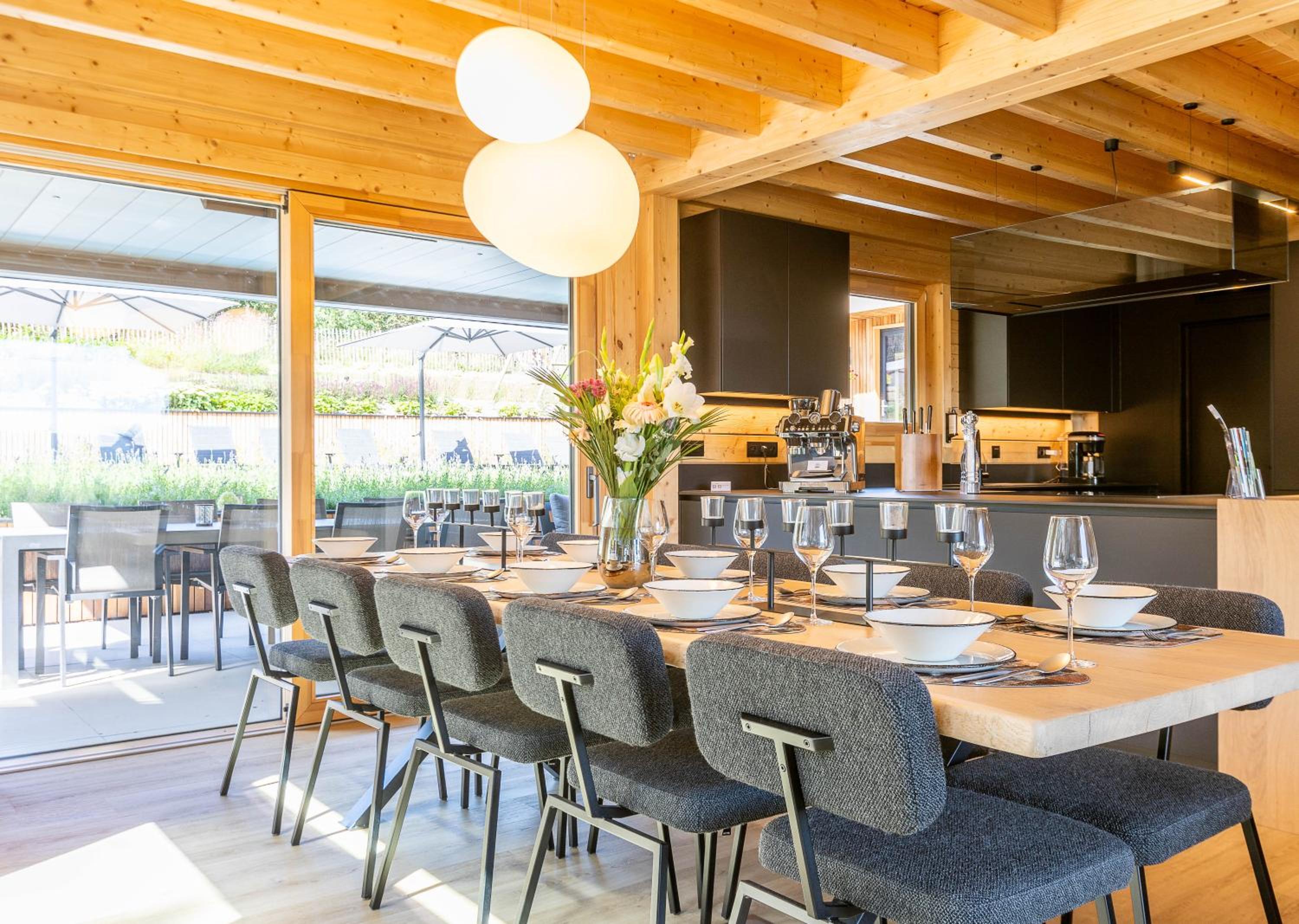 Villa Wood - Gîte de prestige en Ardennes - 10 personnes - Sauna, jacuzzi, piscine et billard
