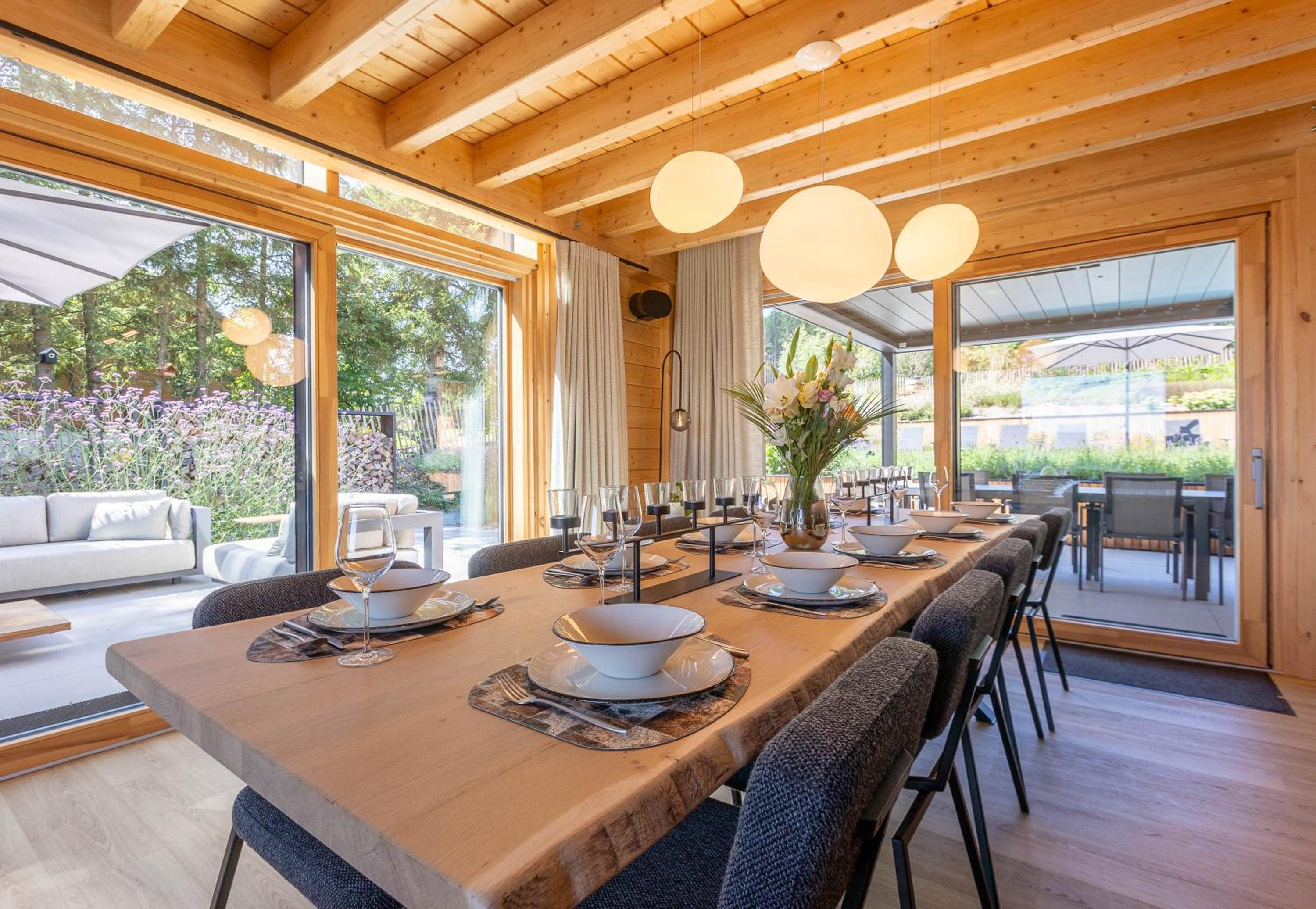 Villa Wood - Gîte de prestige en Ardennes - 10 personnes - Sauna, jacuzzi, piscine et billard