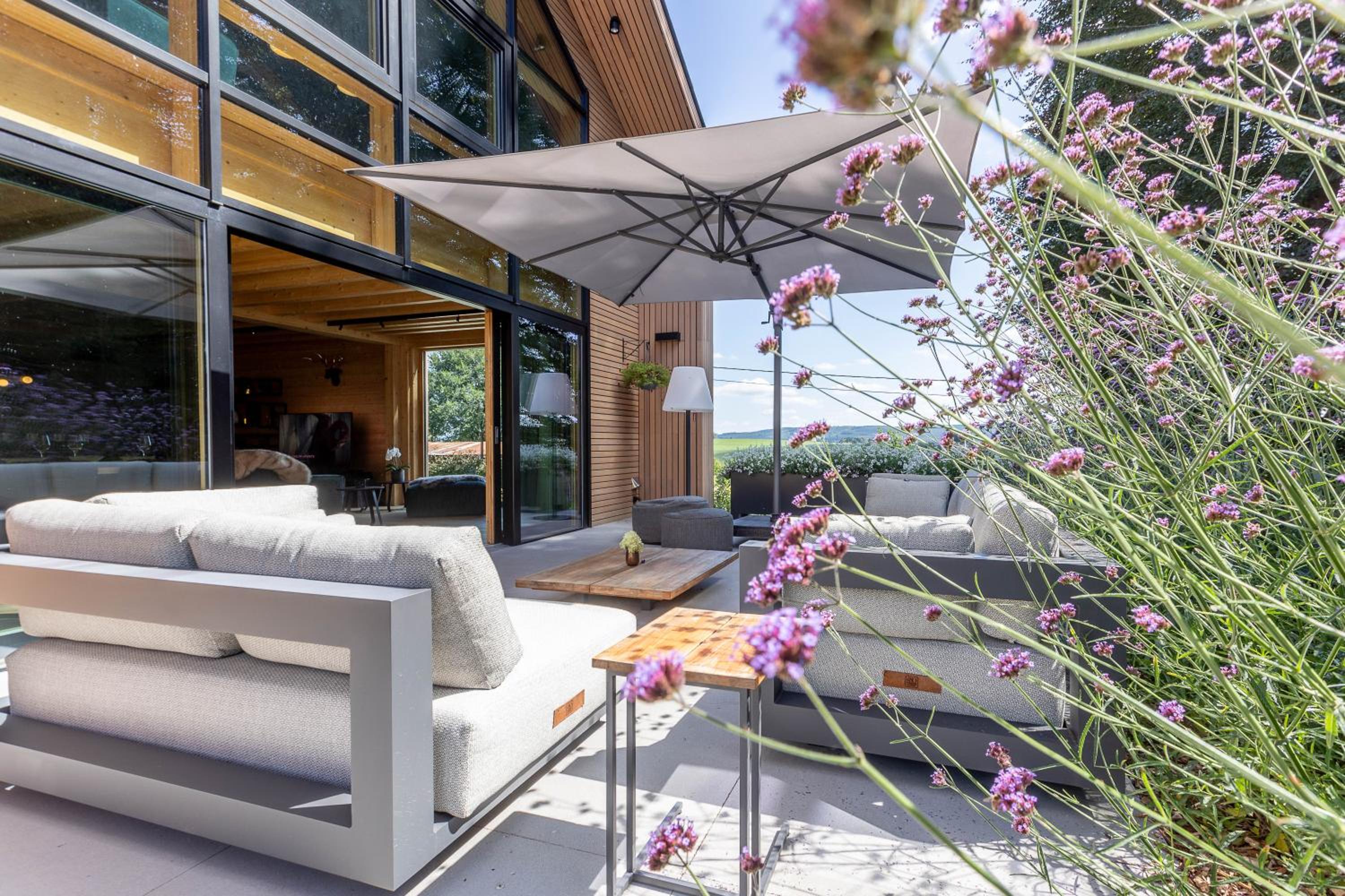 Villa Wood - Gîte de prestige en Ardennes - 10 personnes - Sauna, jacuzzi, piscine et billard