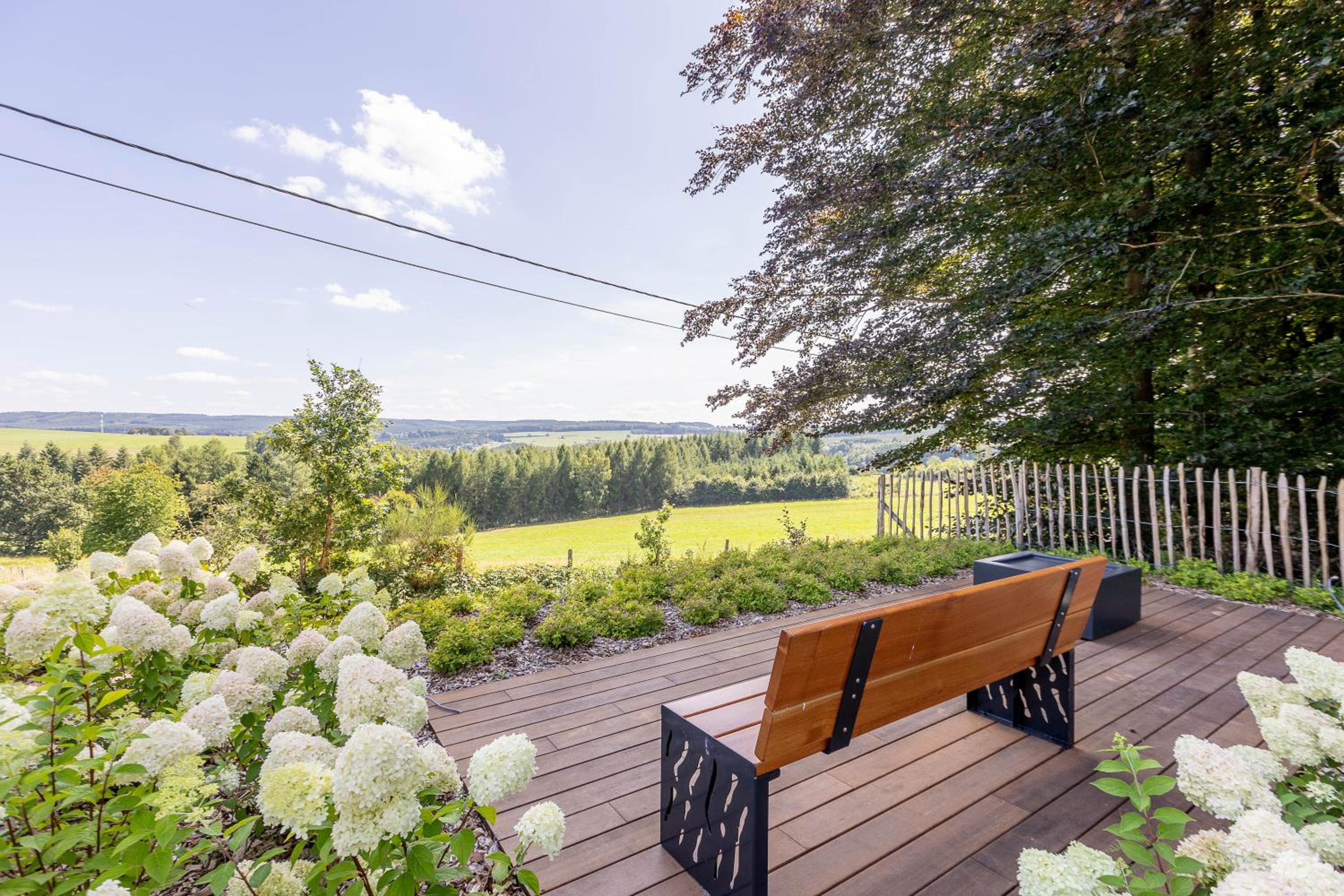 Villa Wood - Gîte de prestige en Ardennes - 10 personnes - Sauna, jacuzzi, piscine et billard